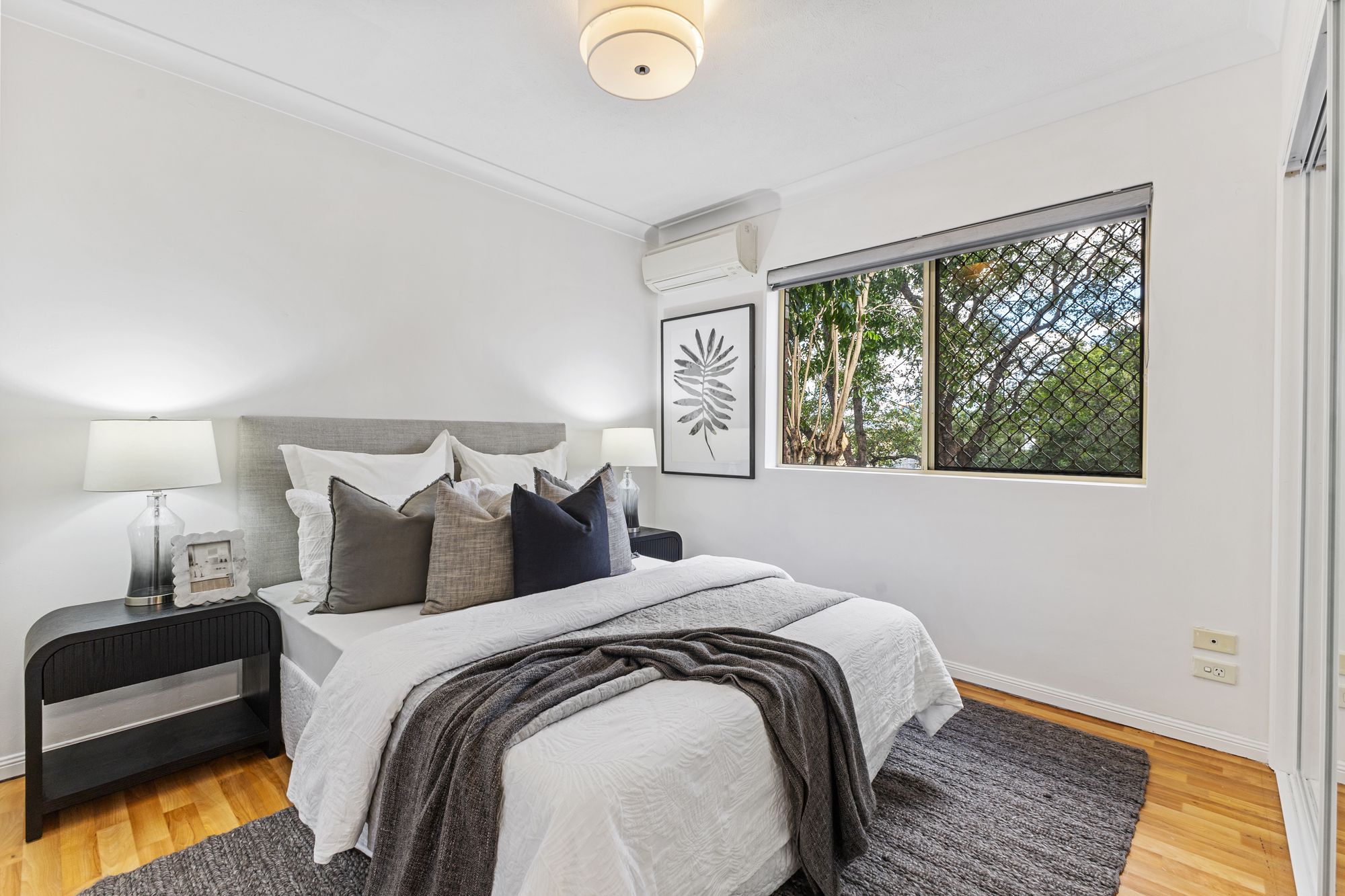 1/12 WALLACE Street — photo 12 of 30