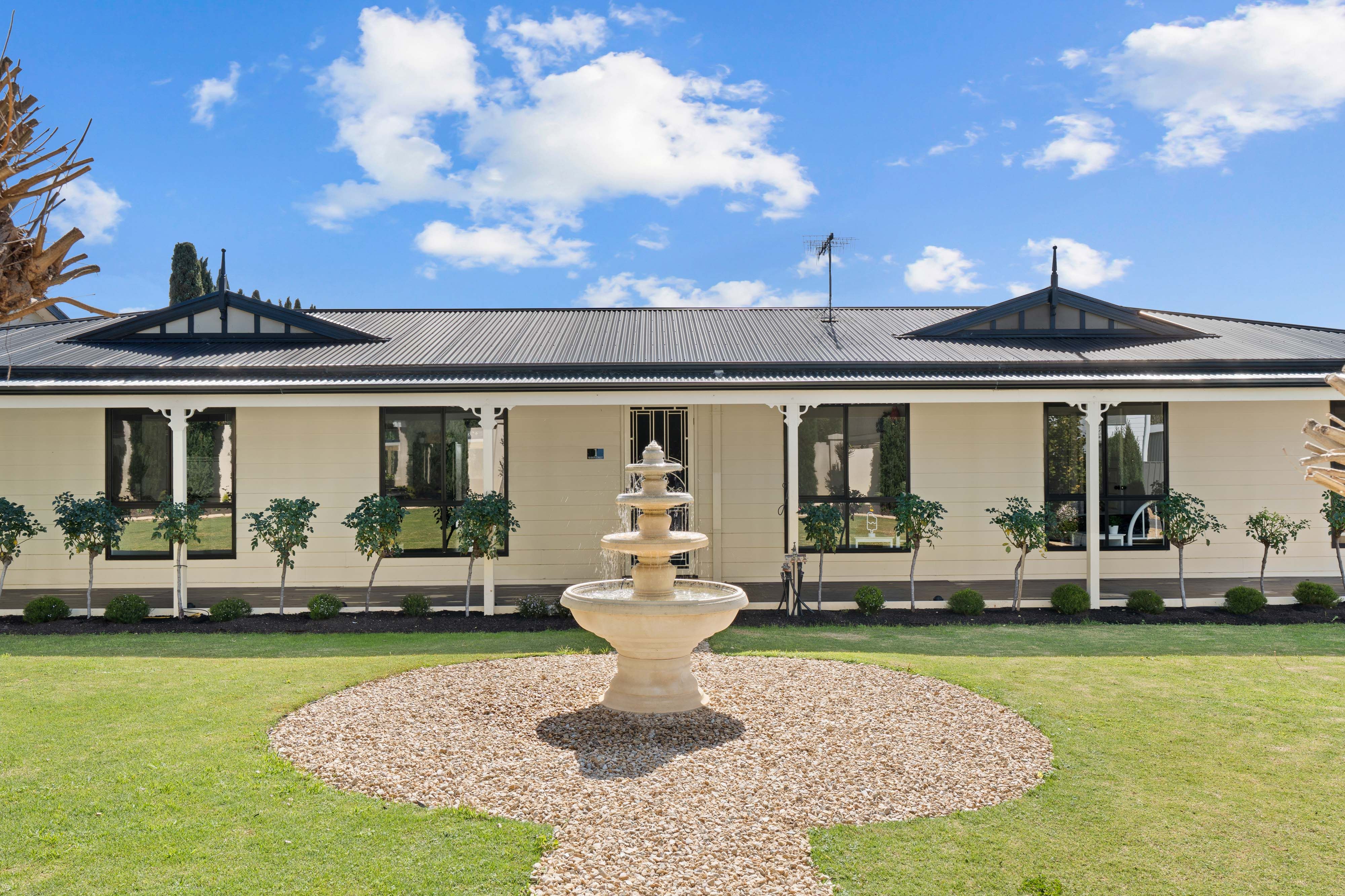 1 Marion Street — photo from Ray White Strathalbyn