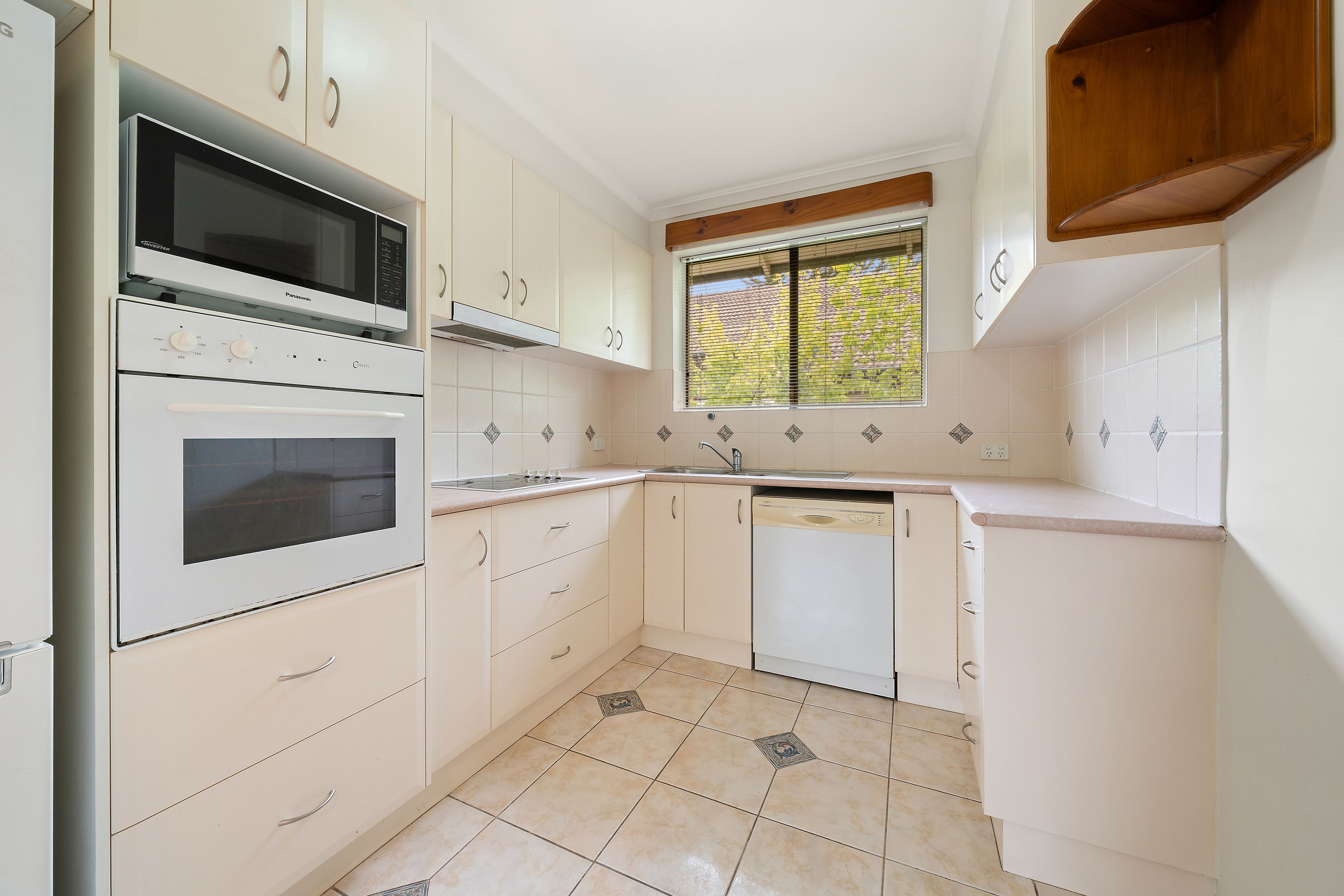 14 Yarrow Street, Queanbeyan East NSW 2620