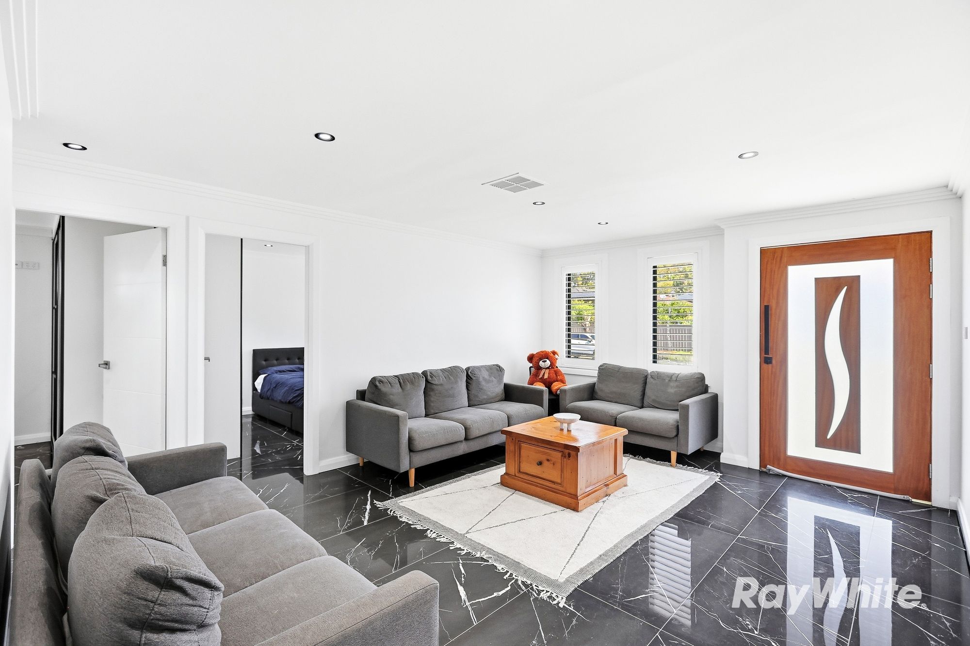 6 Nathan Crescent — photo 7 of 26