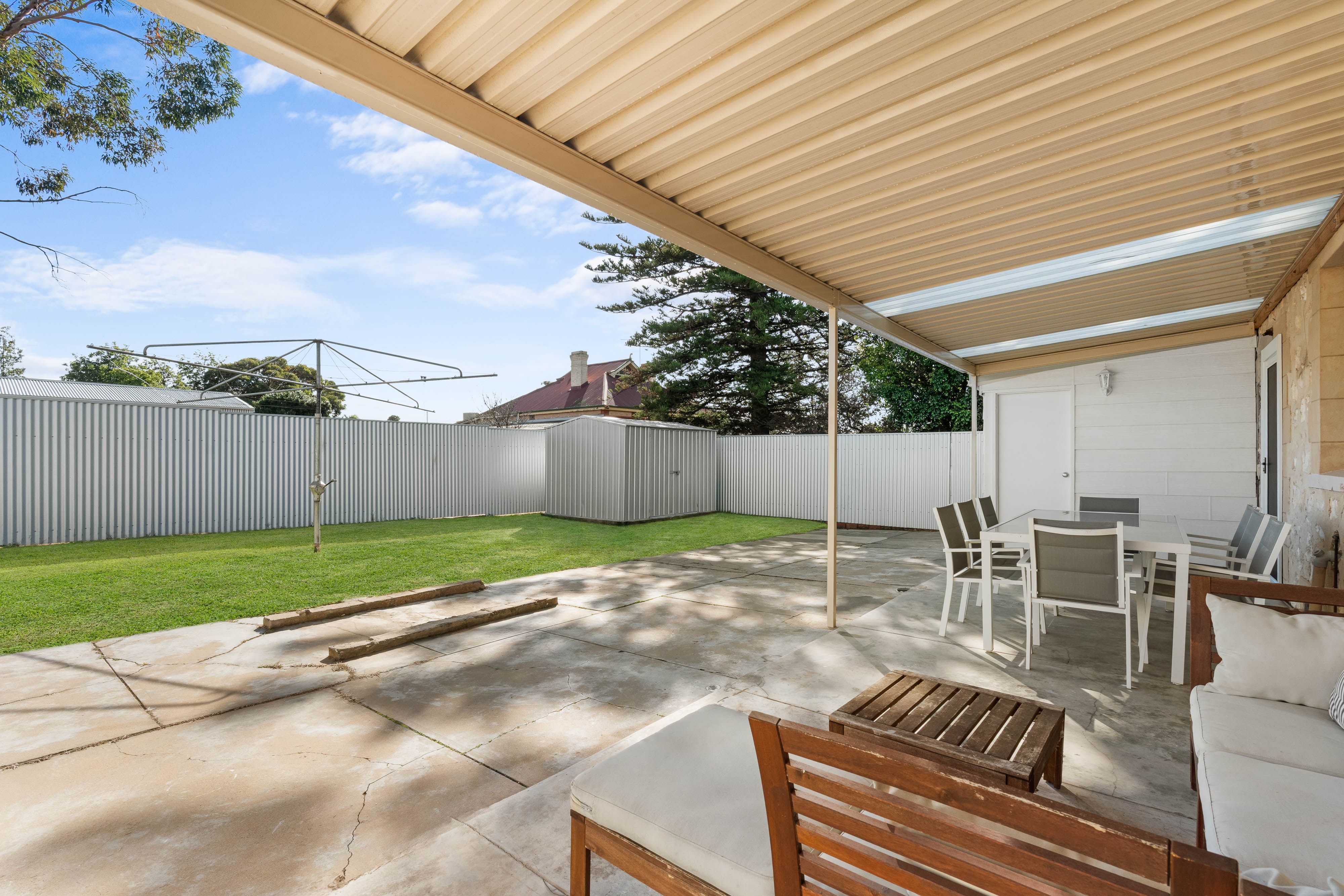 89 Adelaide Road — photo 11 of 16