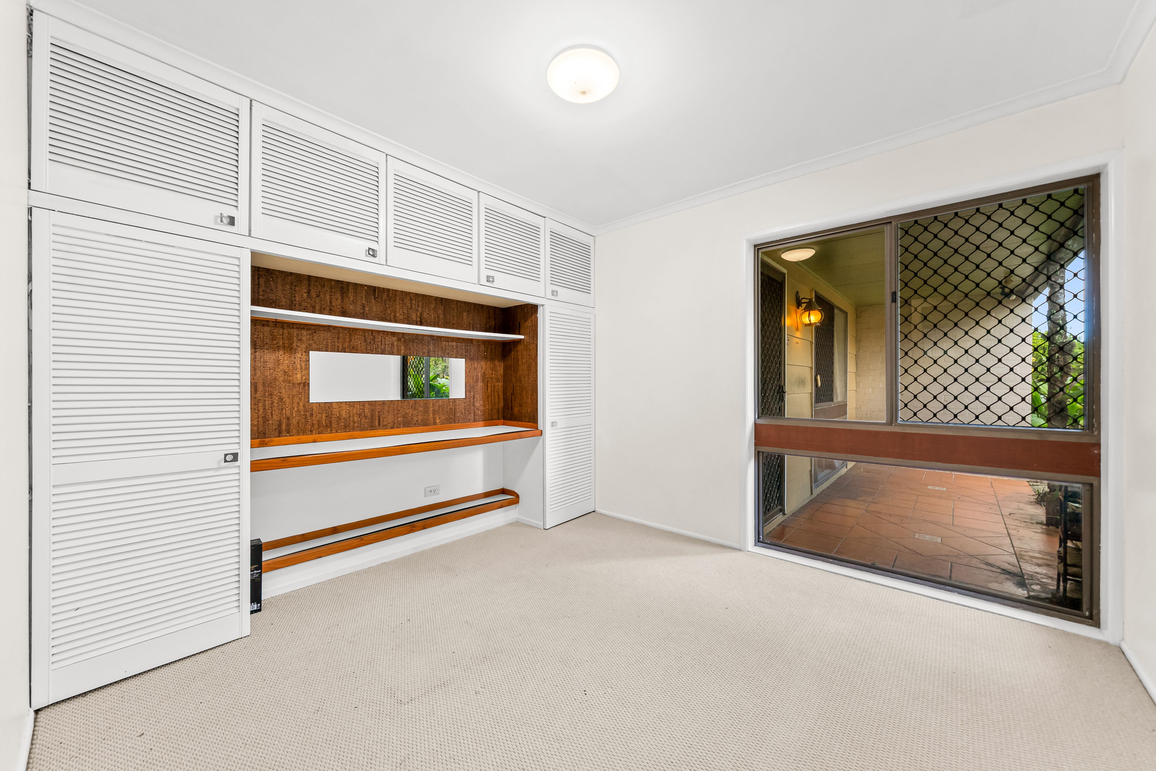 8 Alrak Avenue — photo 15 of 29