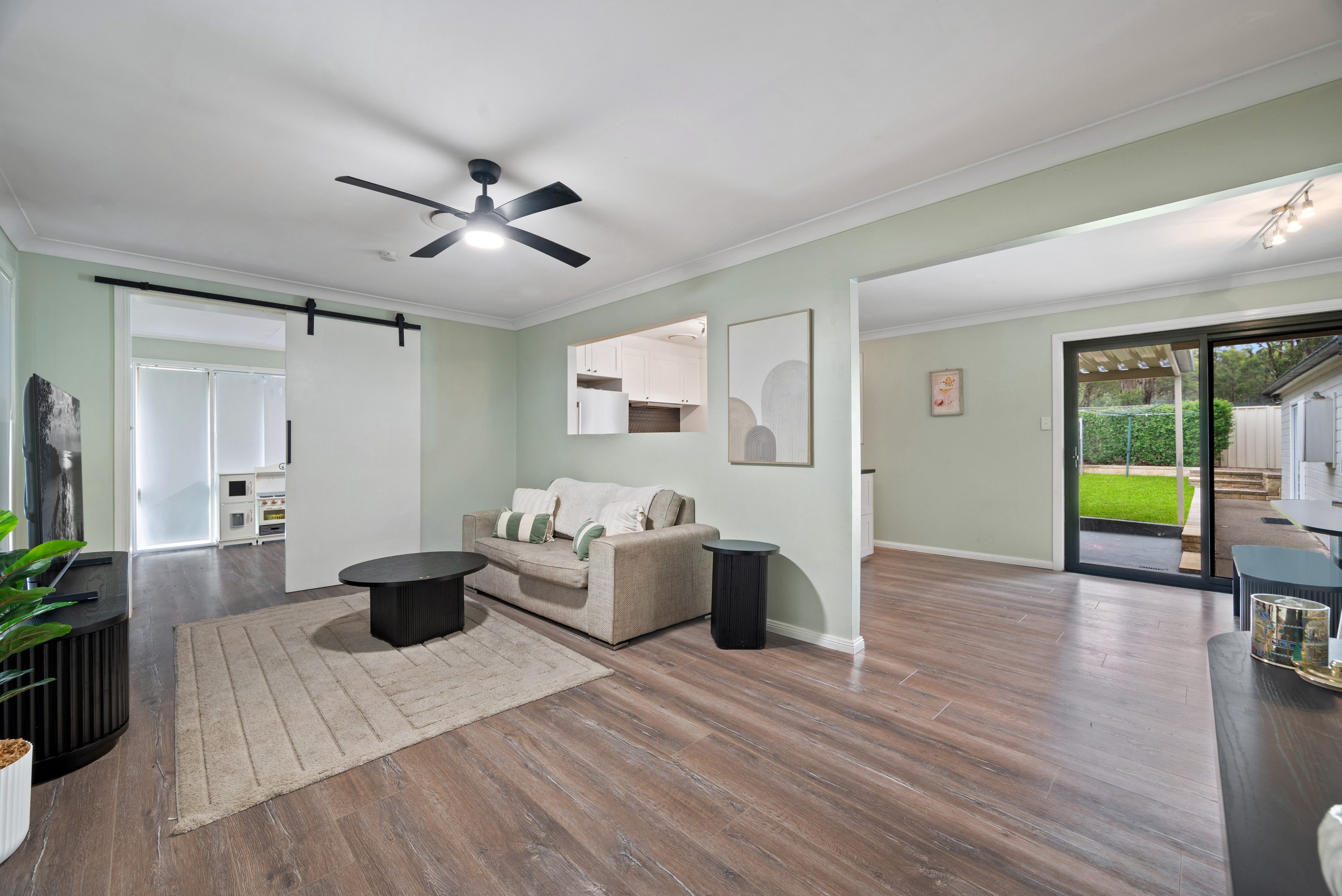 111 Richmond Road, Cambridge Park, NSW 2747