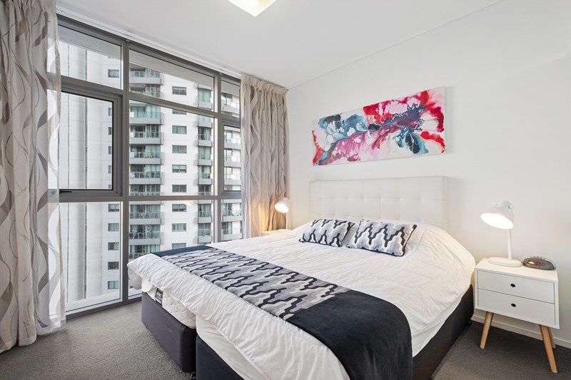 122/30 Macrossan Street — photo 9 of 13