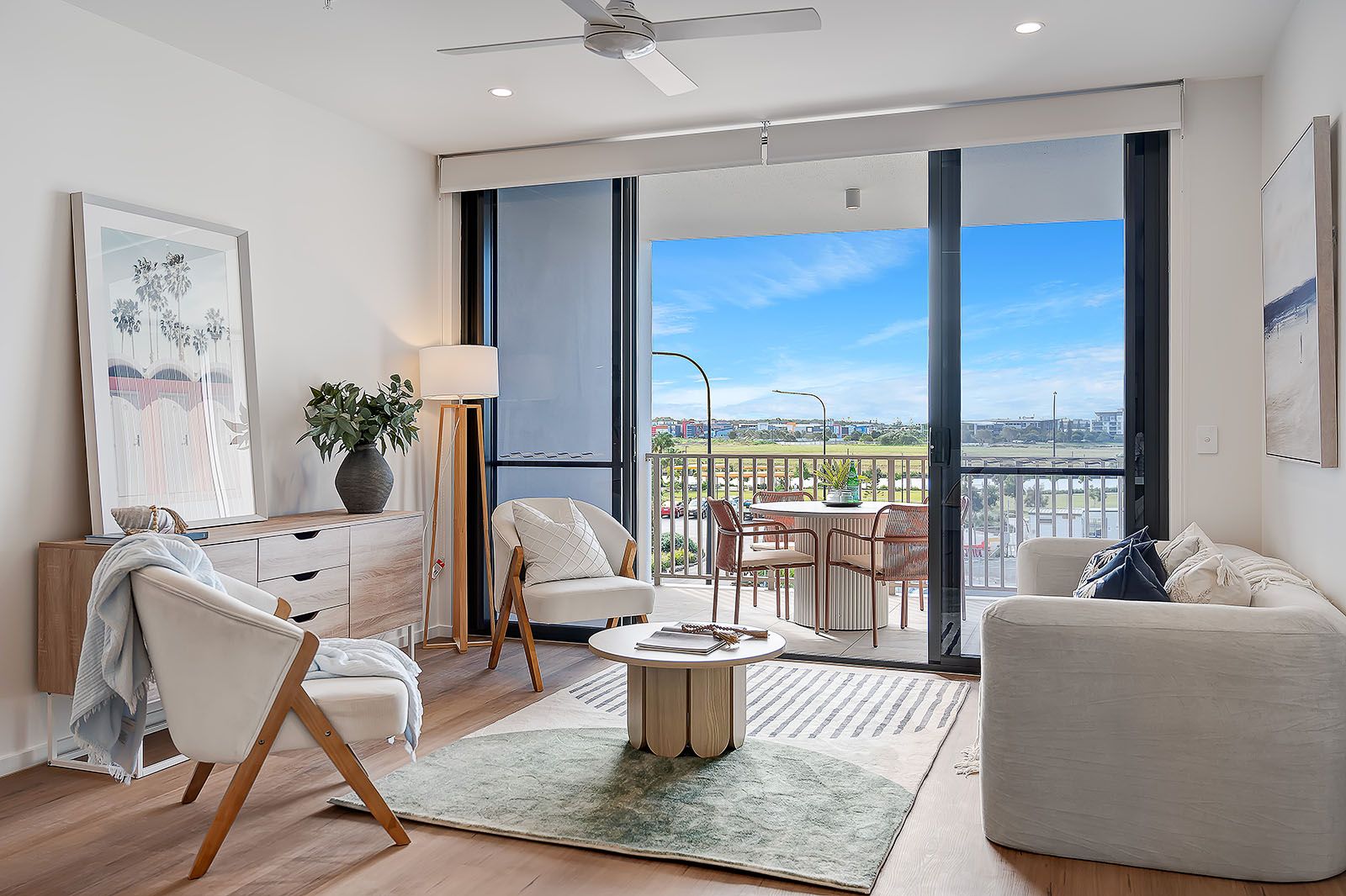 305/7 Little Grey Court — photo 3 of 15