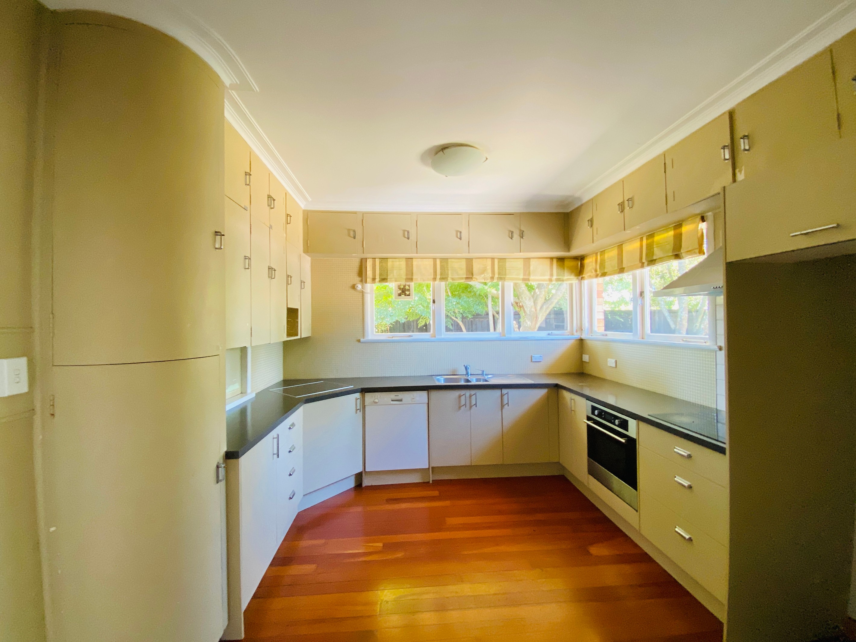 27 Lake Crescent, Hamilton Lake, Hamilton City