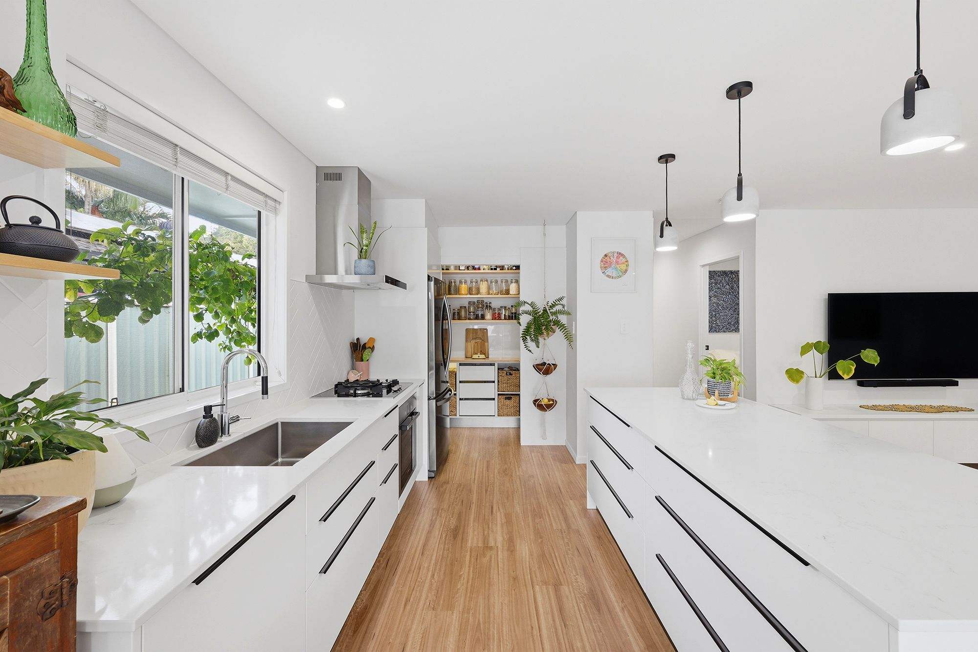 28 Bunyip Street, Burleigh Heads, QLD 4220