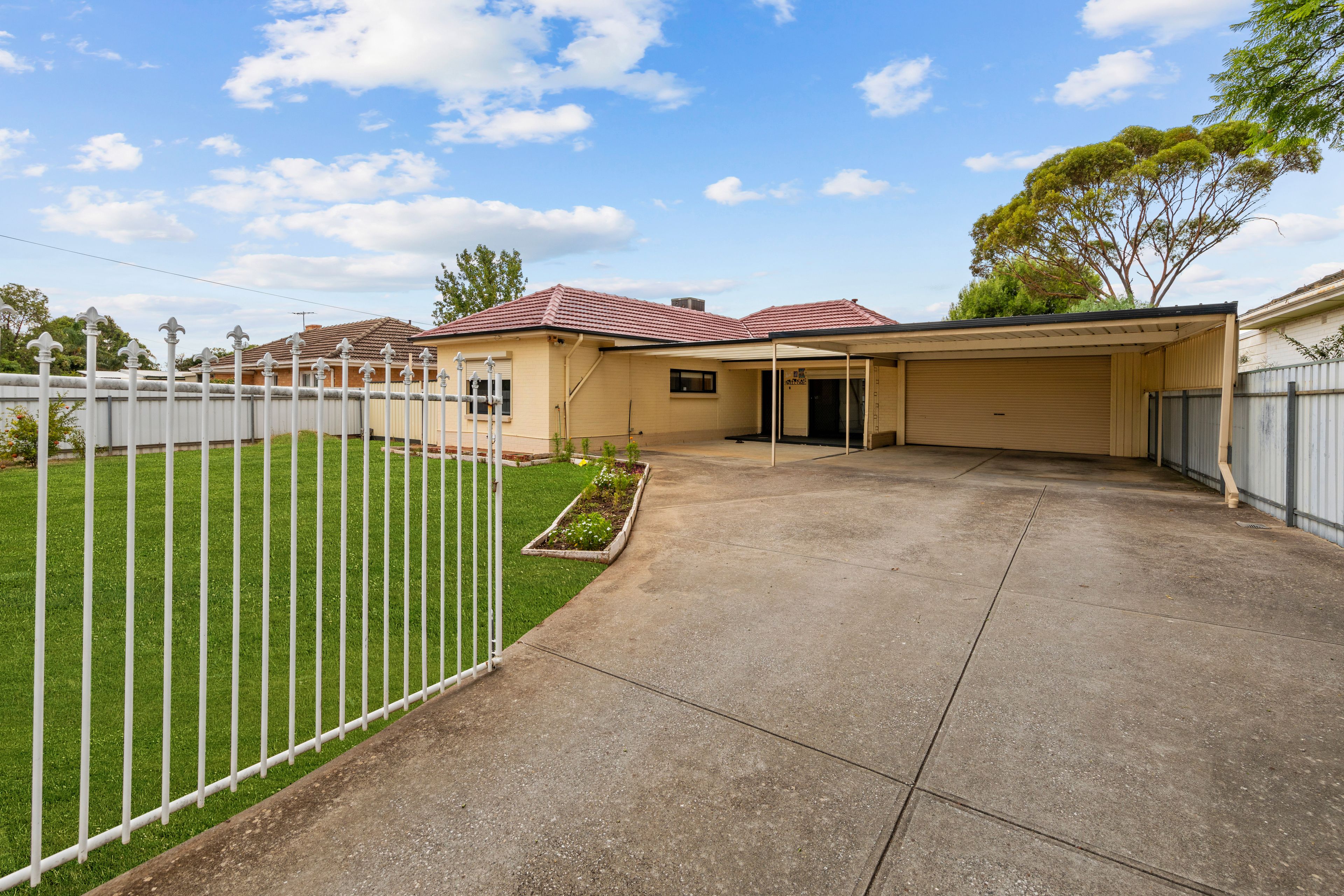 5 Siddall Road, Elizabeth Vale SA 5112