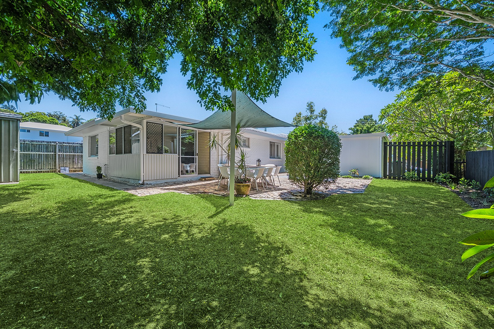 2 Kowhai Street, Kenmore, QLD 4069