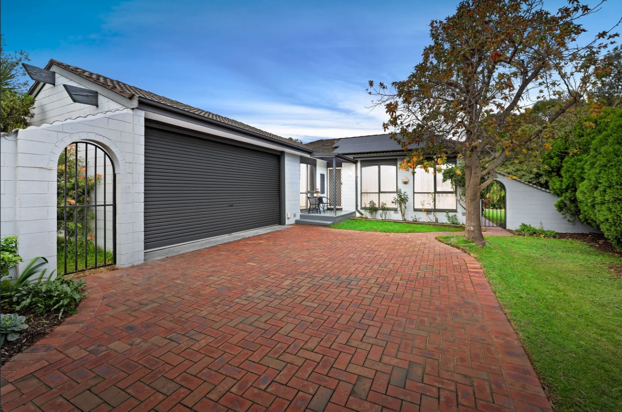 17 Streeton Circuit — photo from Ray White Mill Park