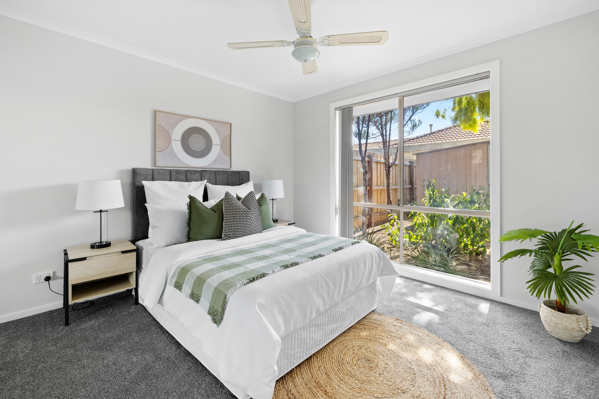 16 St Lawrence Close, Werribee, VIC 3030