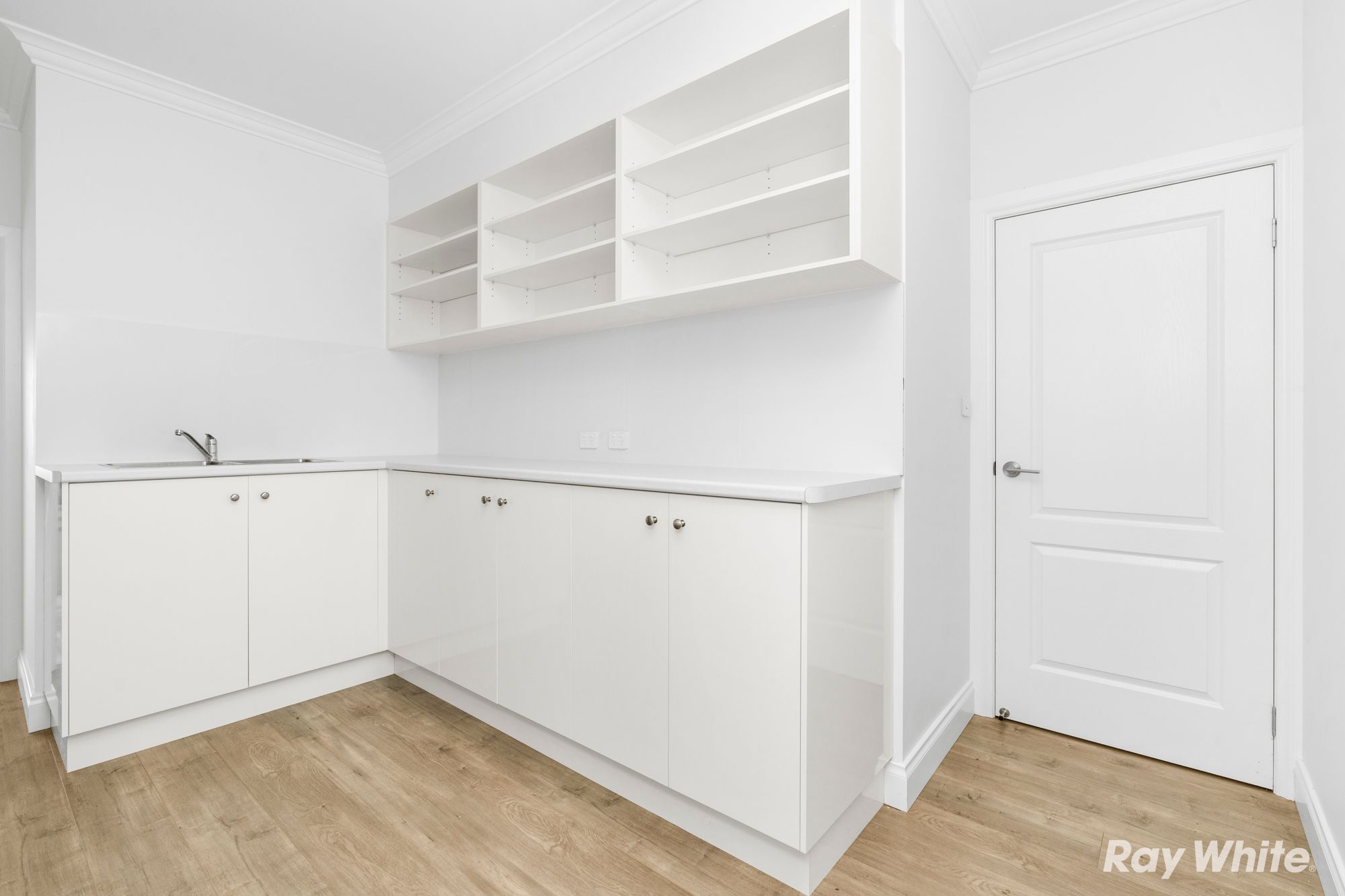 5 Heffron Street — photo 5 of 15