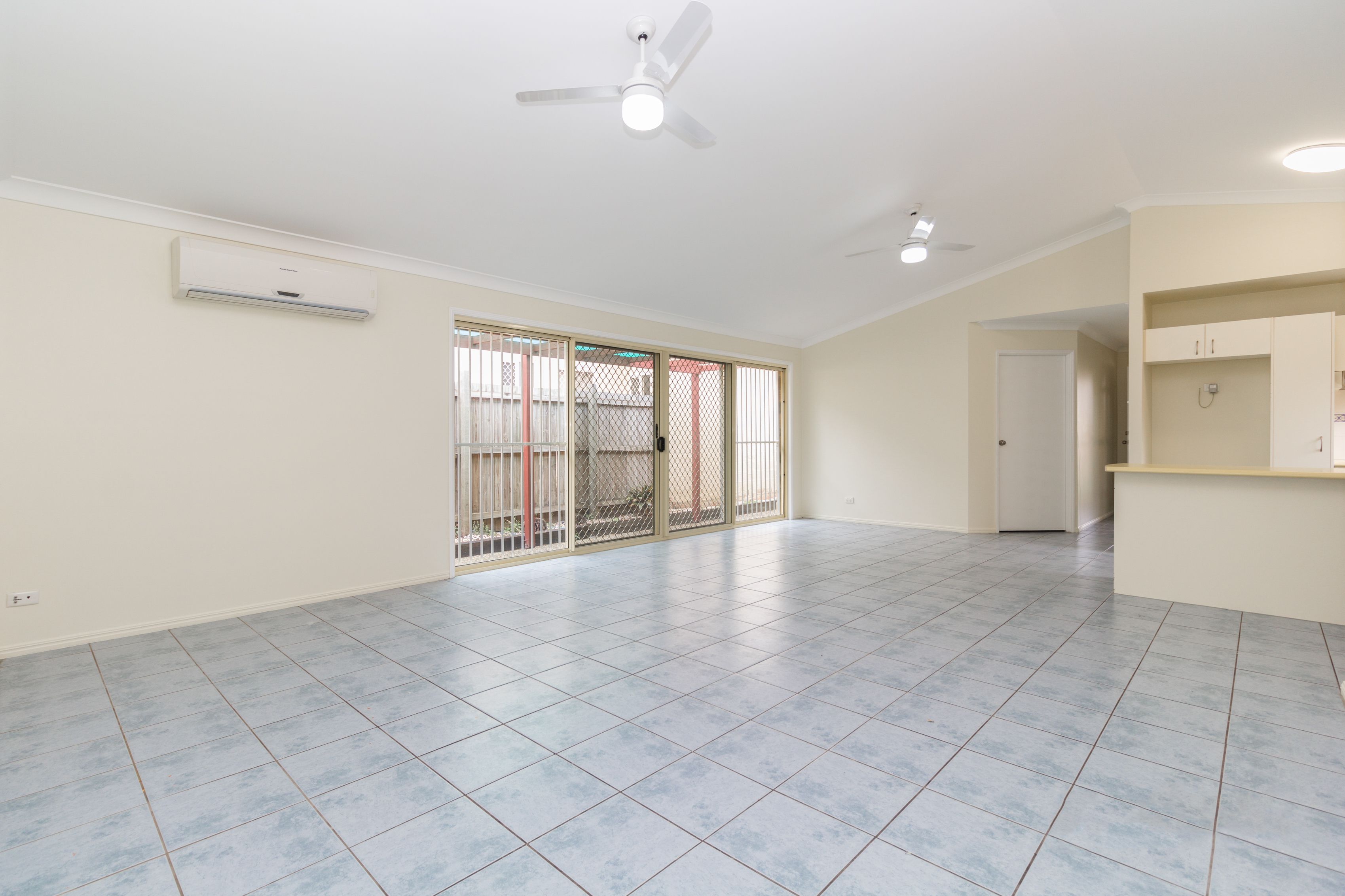 17 Robson Street, Forest Lake, QLD 4078