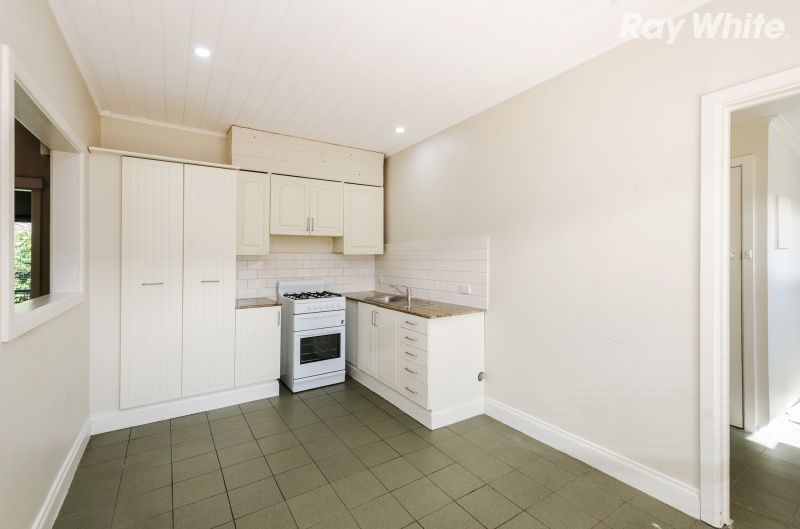 32 Vernon Street, Croydon, VIC 3136