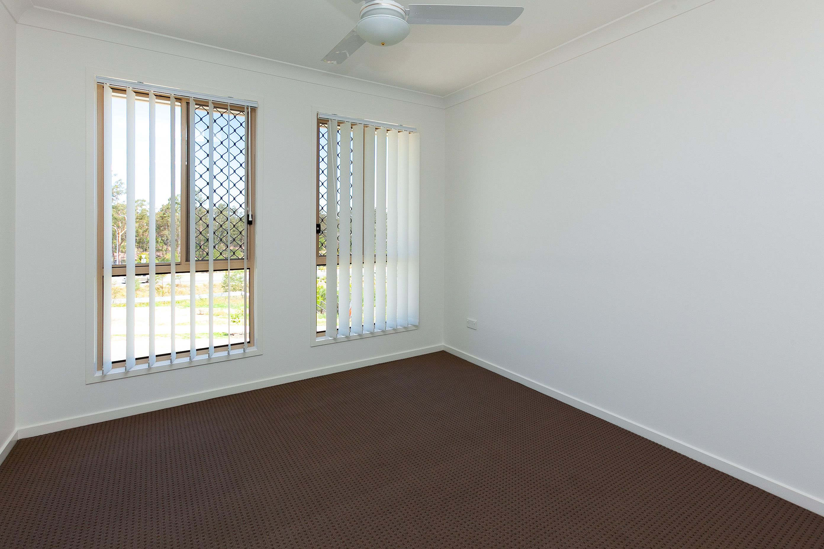 1/9 Groeschel Court, Goodna, QLD 4300