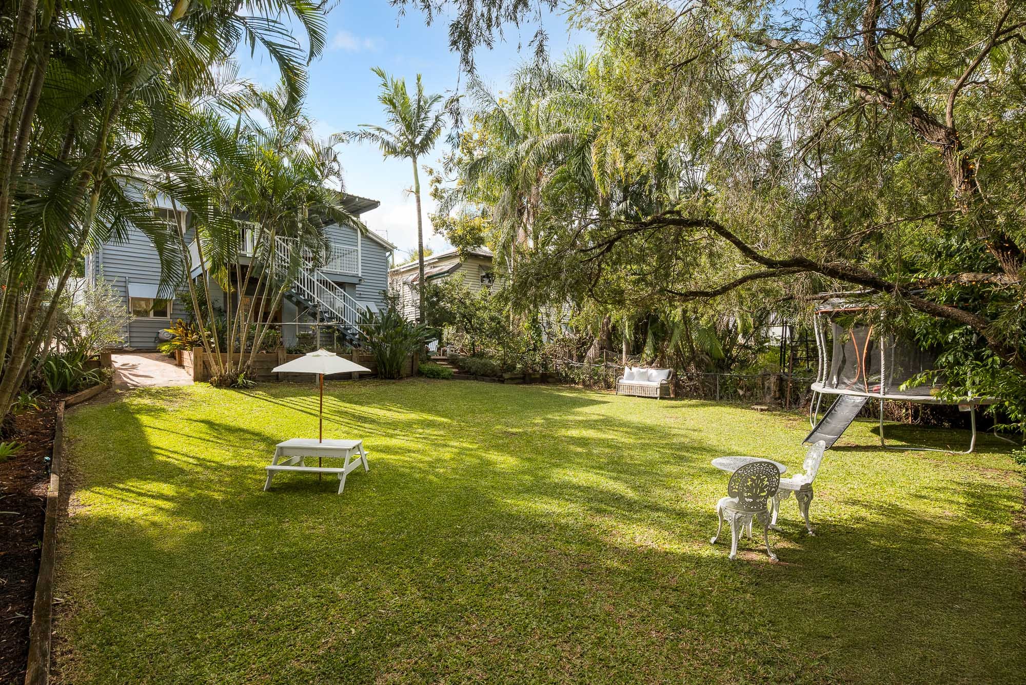 25 Belgrave Street, Balmoral, QLD 4171