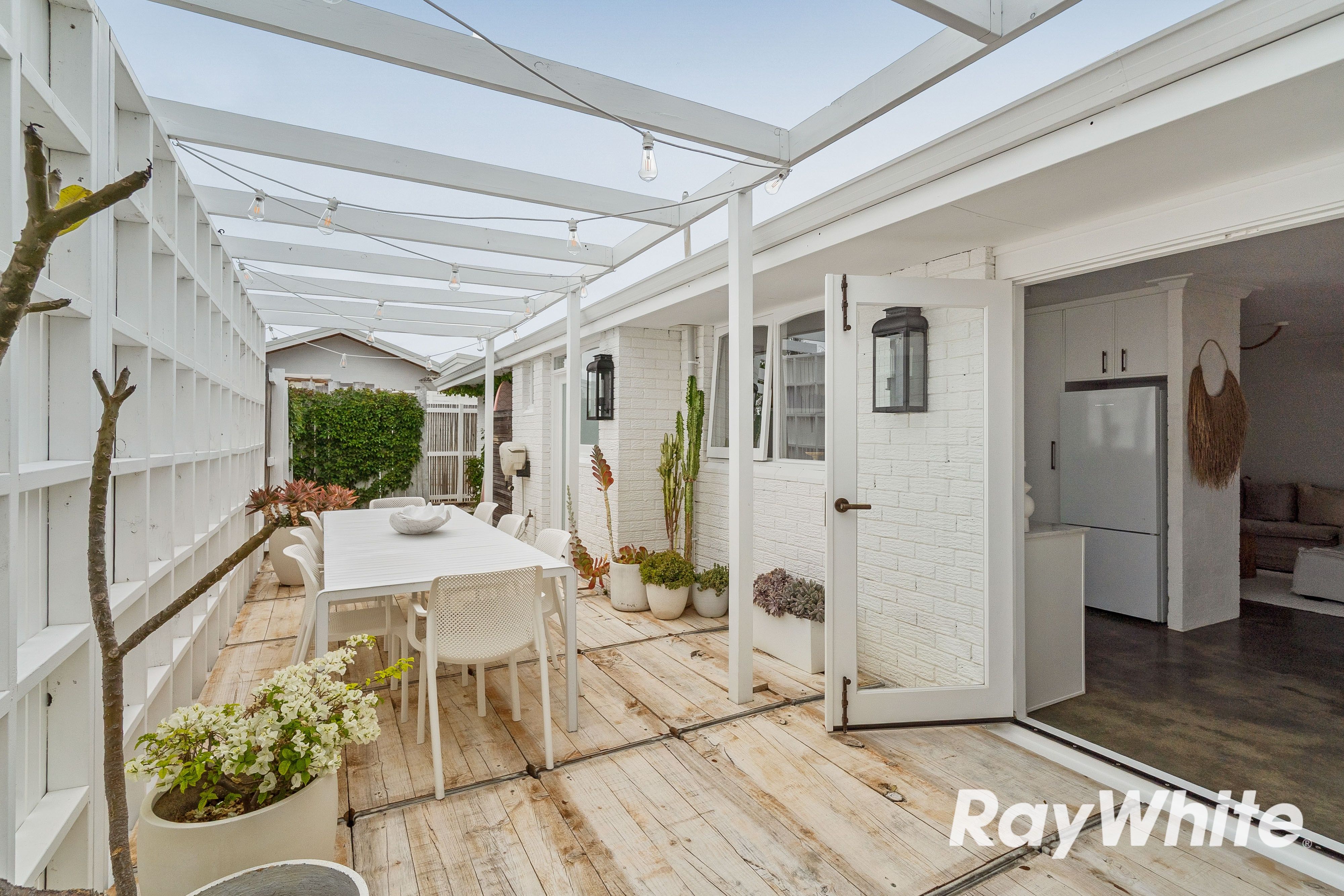 15 Clyde Place — photo 5 of 28