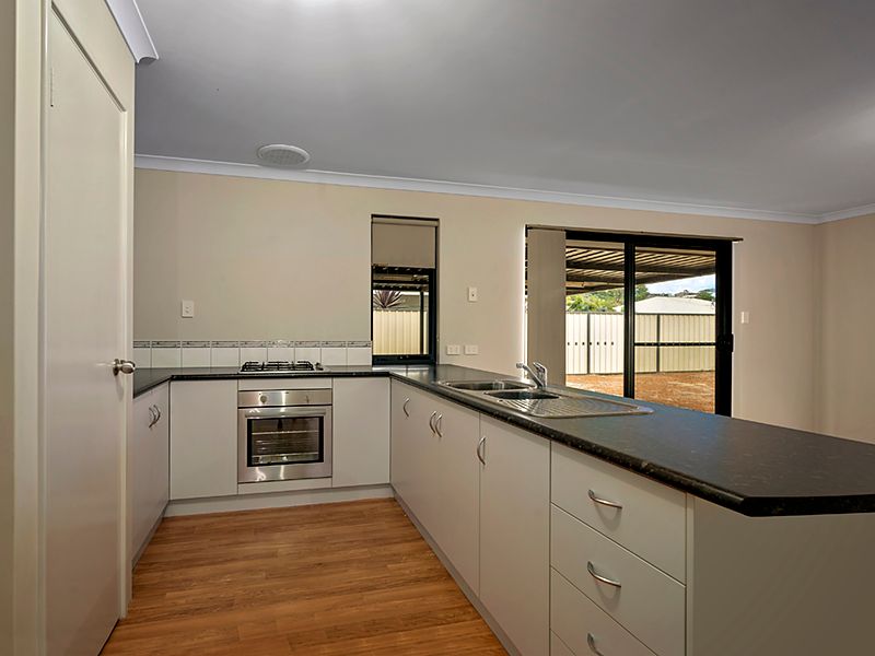 5 Topsail Street, Drummond Cove, WA 6532