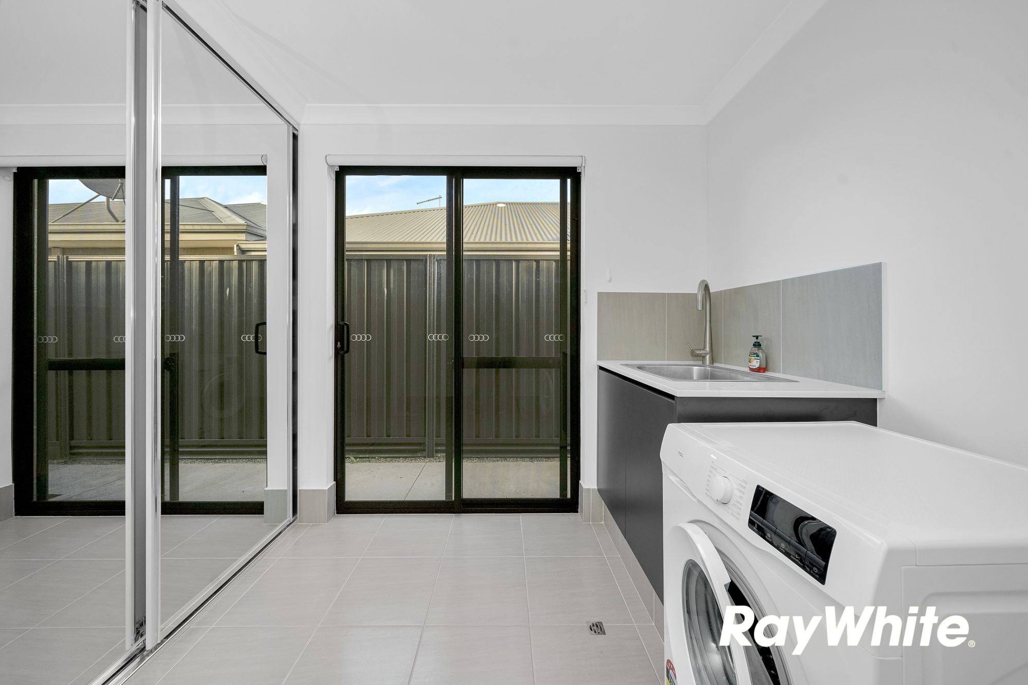 26B Southwark Way — photo 30 of 30
