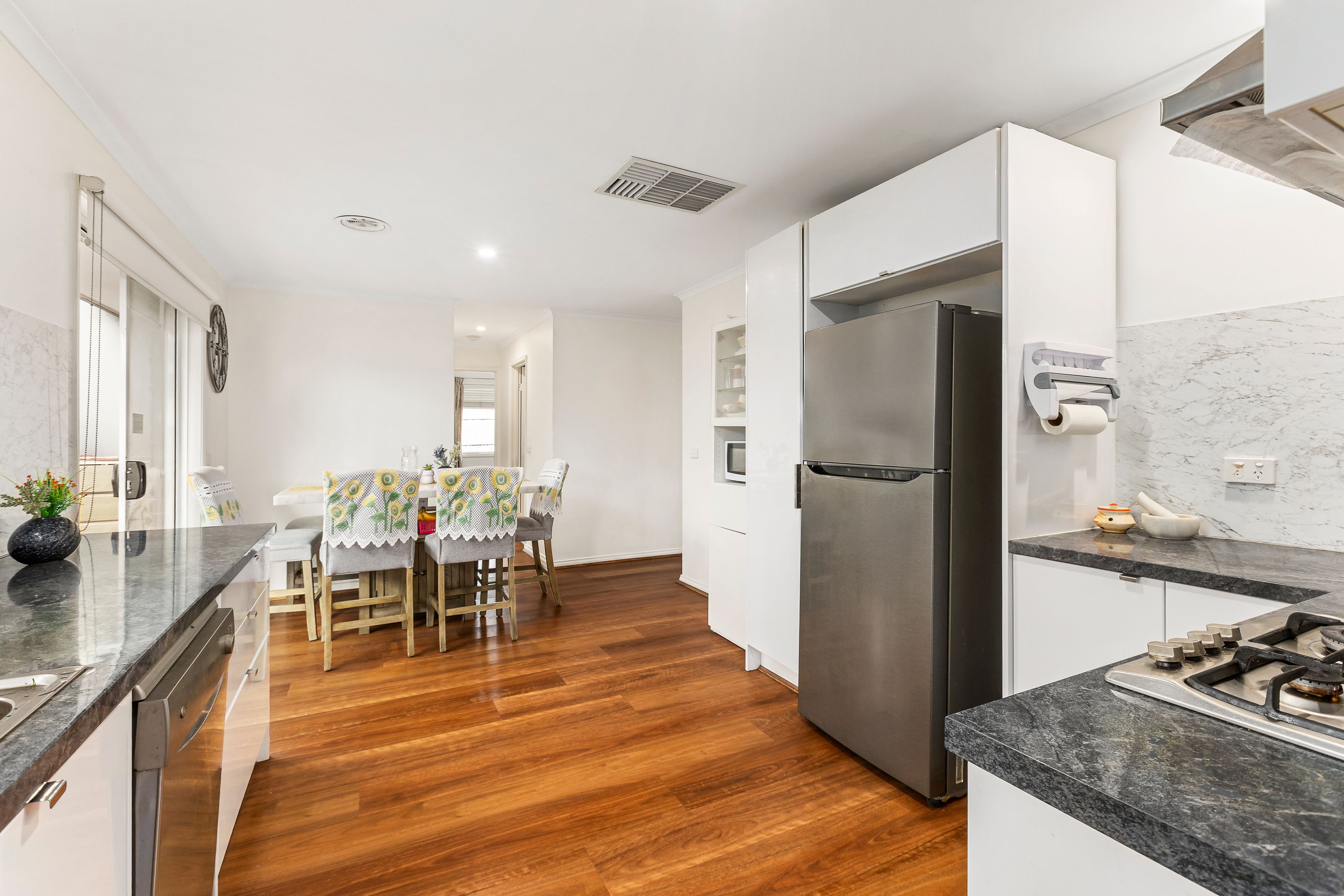 42 Kinrade Street — photo 3 of 10