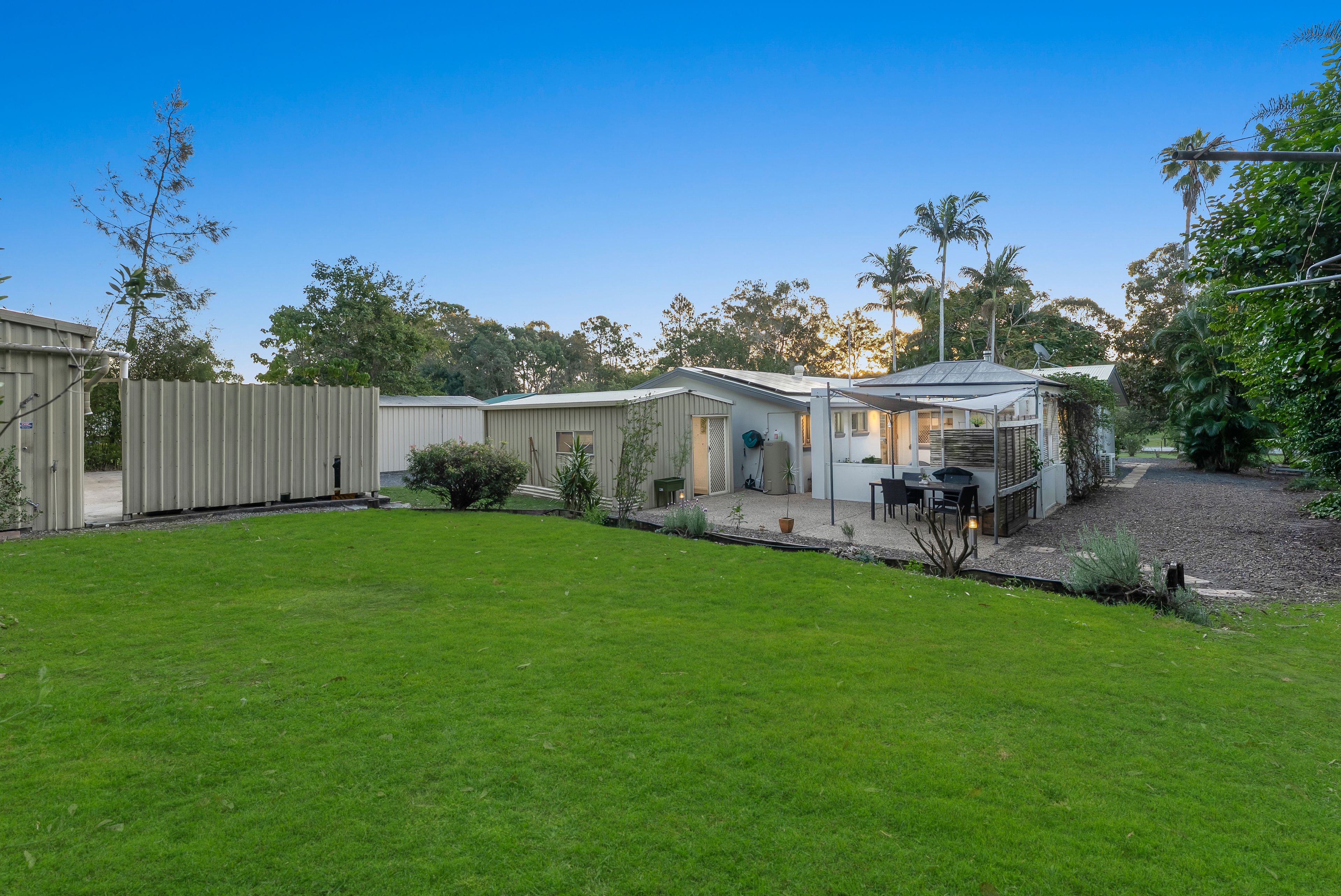 105 Mackie Road — photo 4 of 30