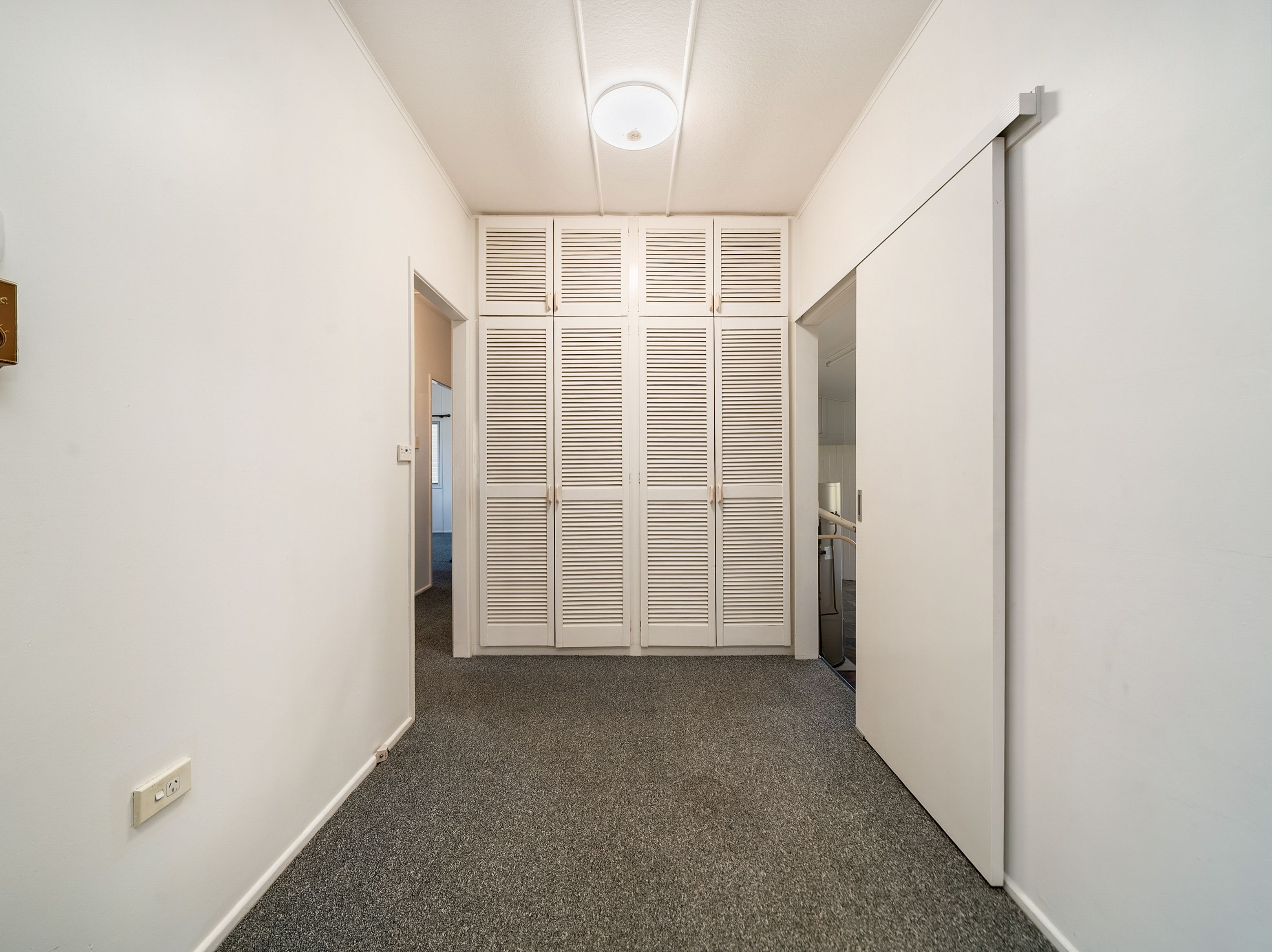 133 Macdonnell Road — photo 17 of 22
