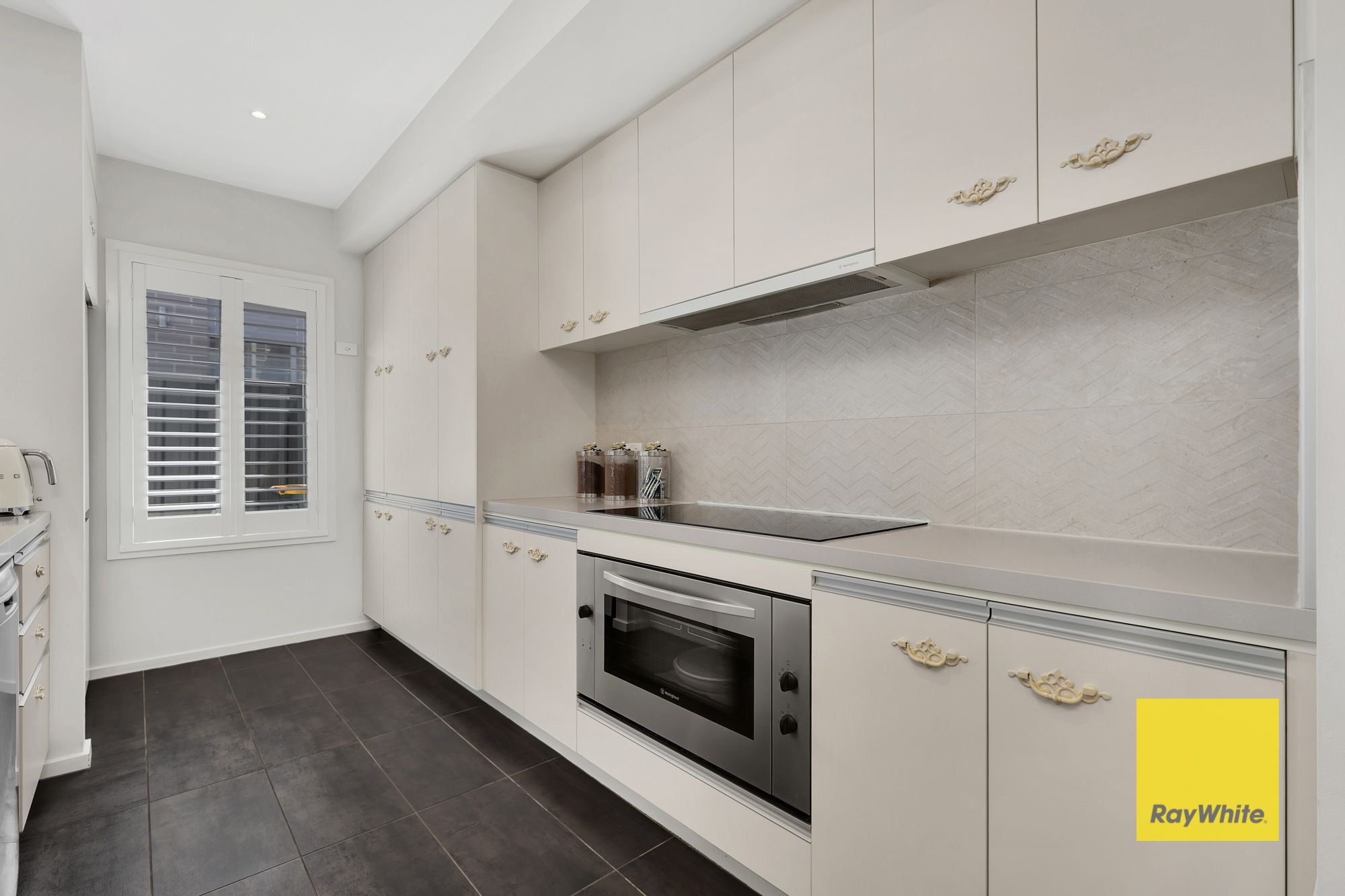 47 Huntington Drive — photo 10 of 19