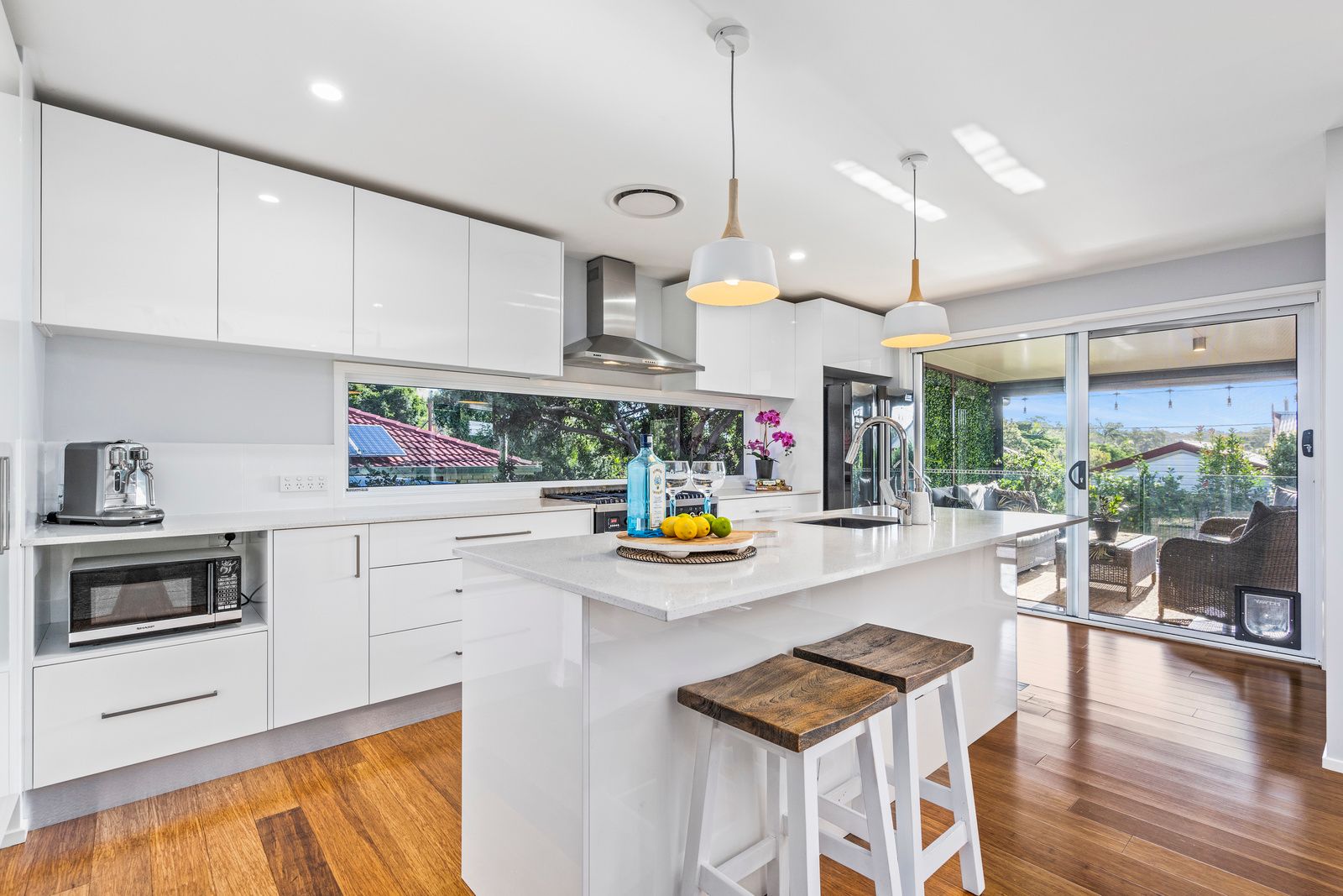 15 Mole Avenue, Southport, QLD 4215