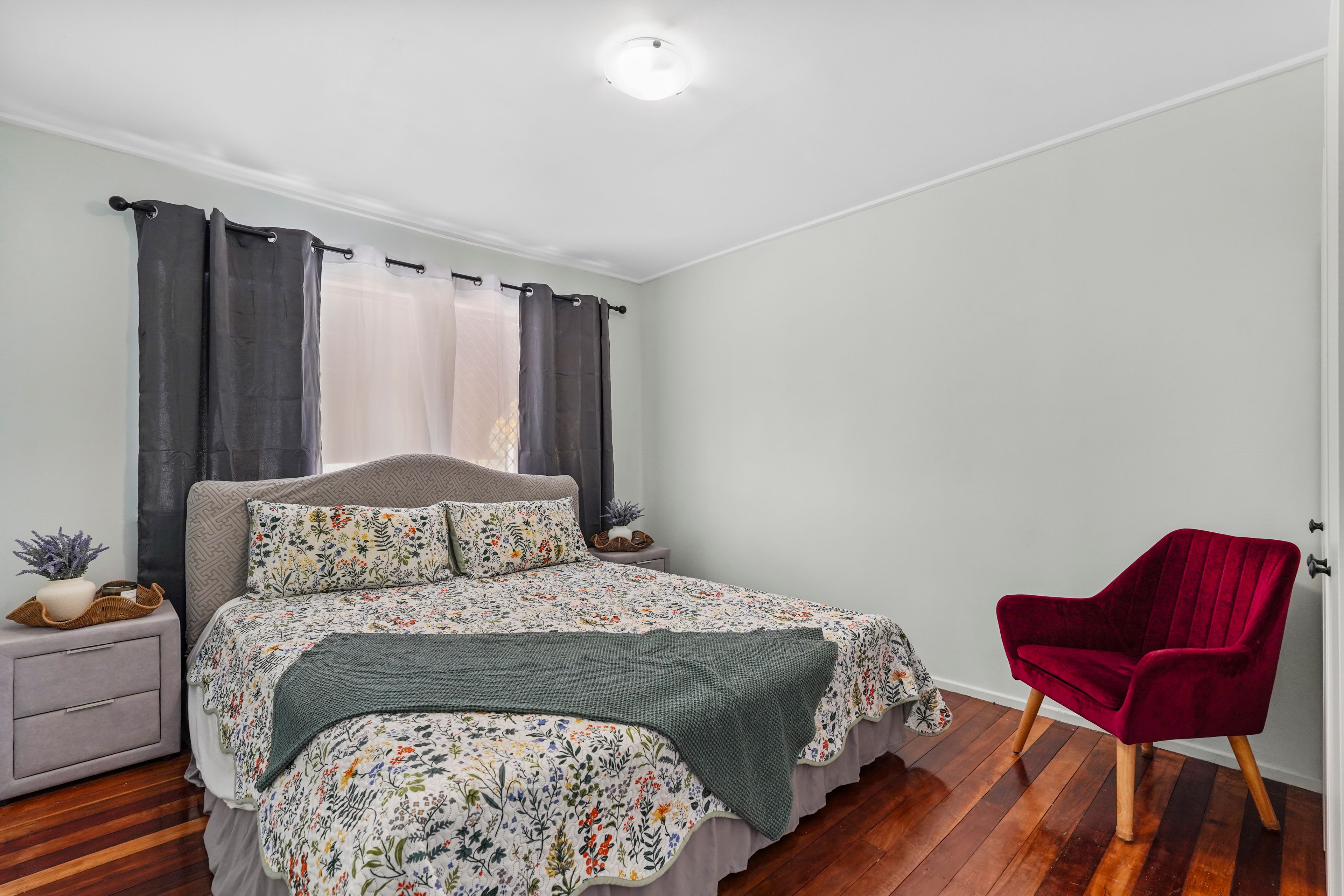 4 Oakland Avenue — photo 4 of 18