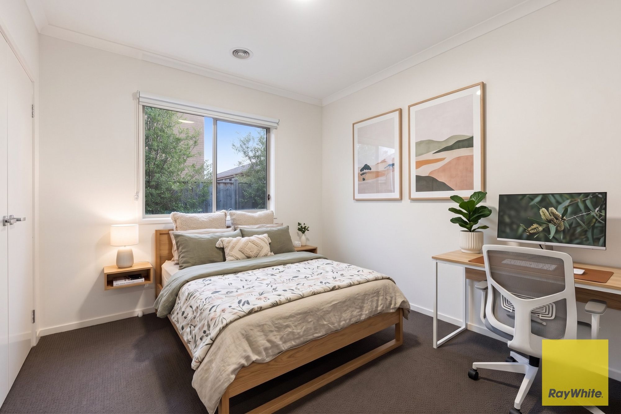 12 Sorrenberg Street — photo 8 of 12