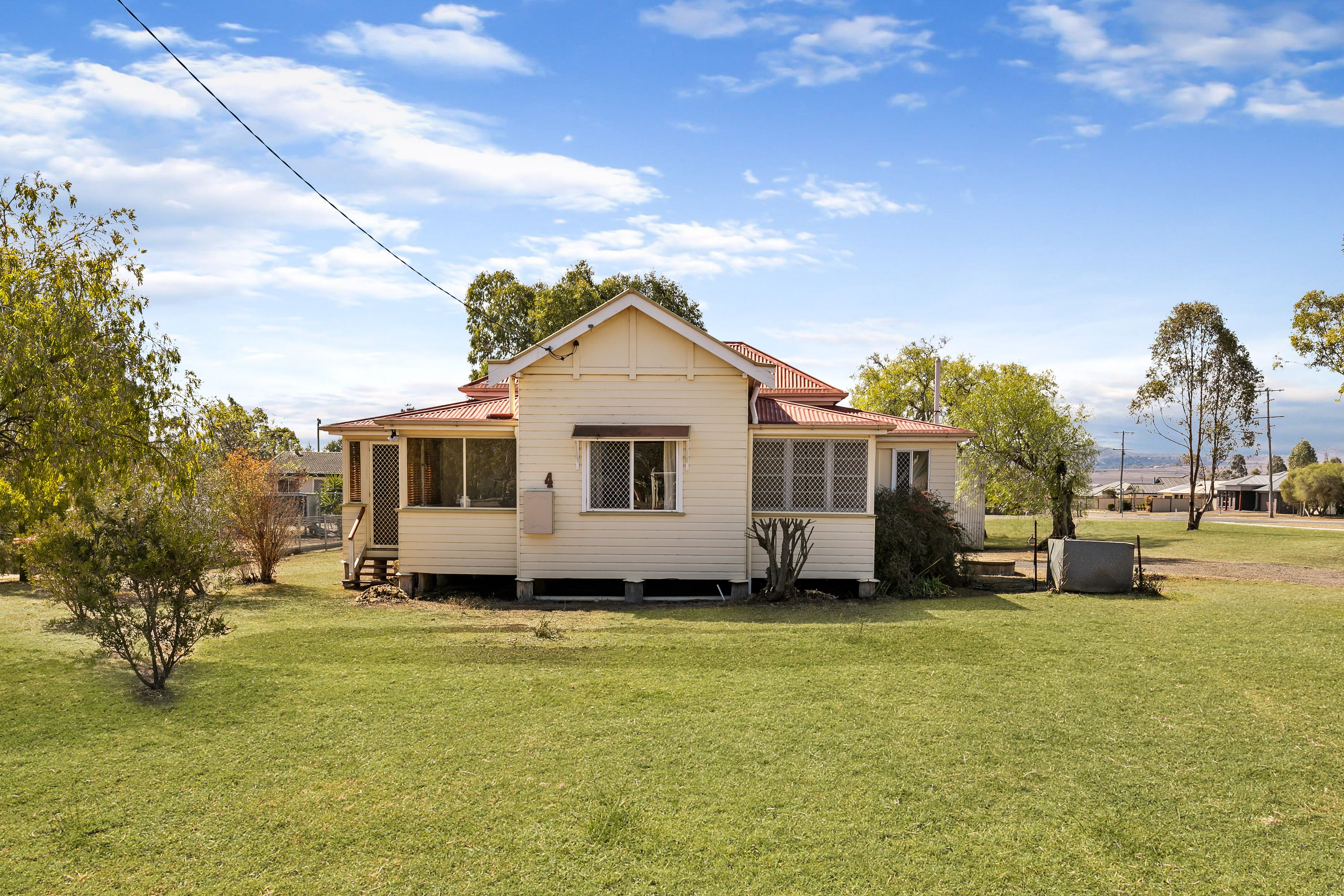 4 Eton Street, Cambooya, QLD 4358