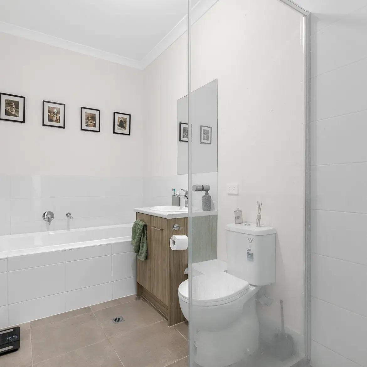 17 Olley Place — photo 10 of 12