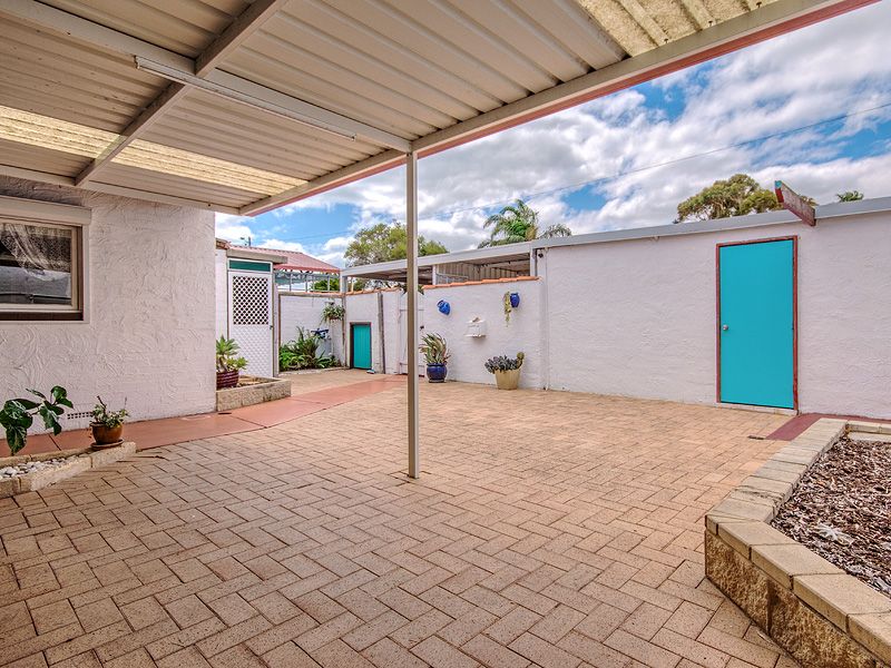 9 Corvus Place, Rockingham, WA 6168