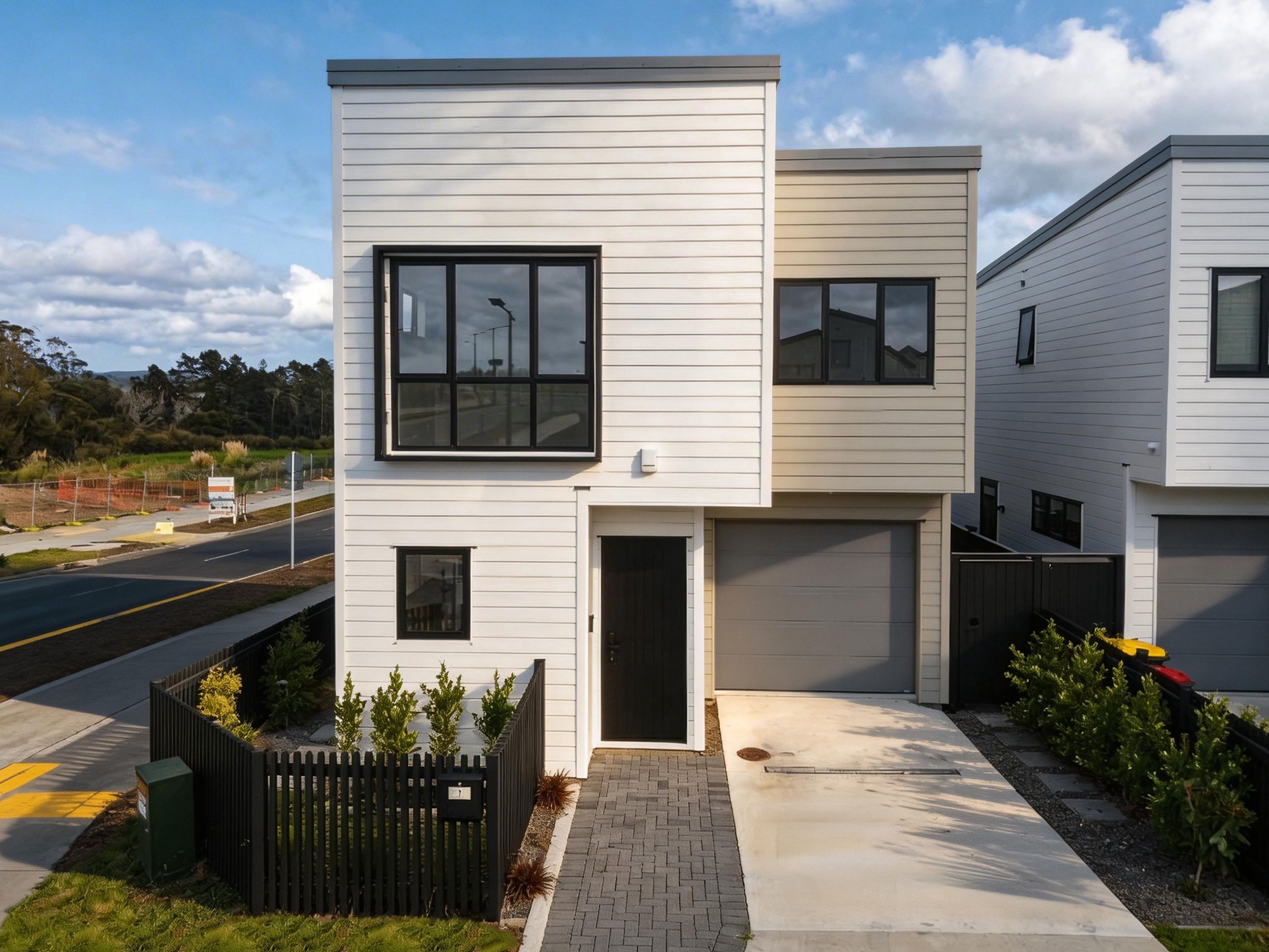 2 Whiteywood Street, Westgate, Waitakere City