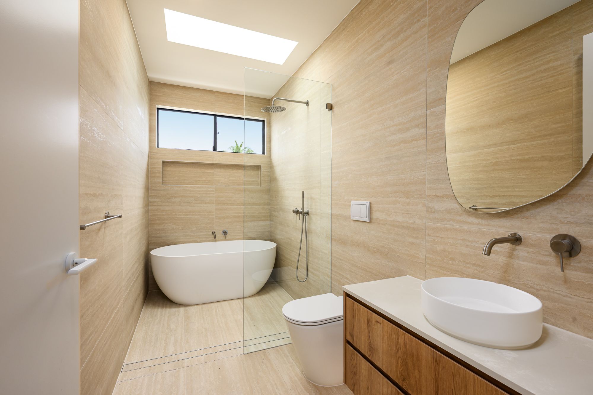 73b Woodfield Boulevard — photo 10 of 11