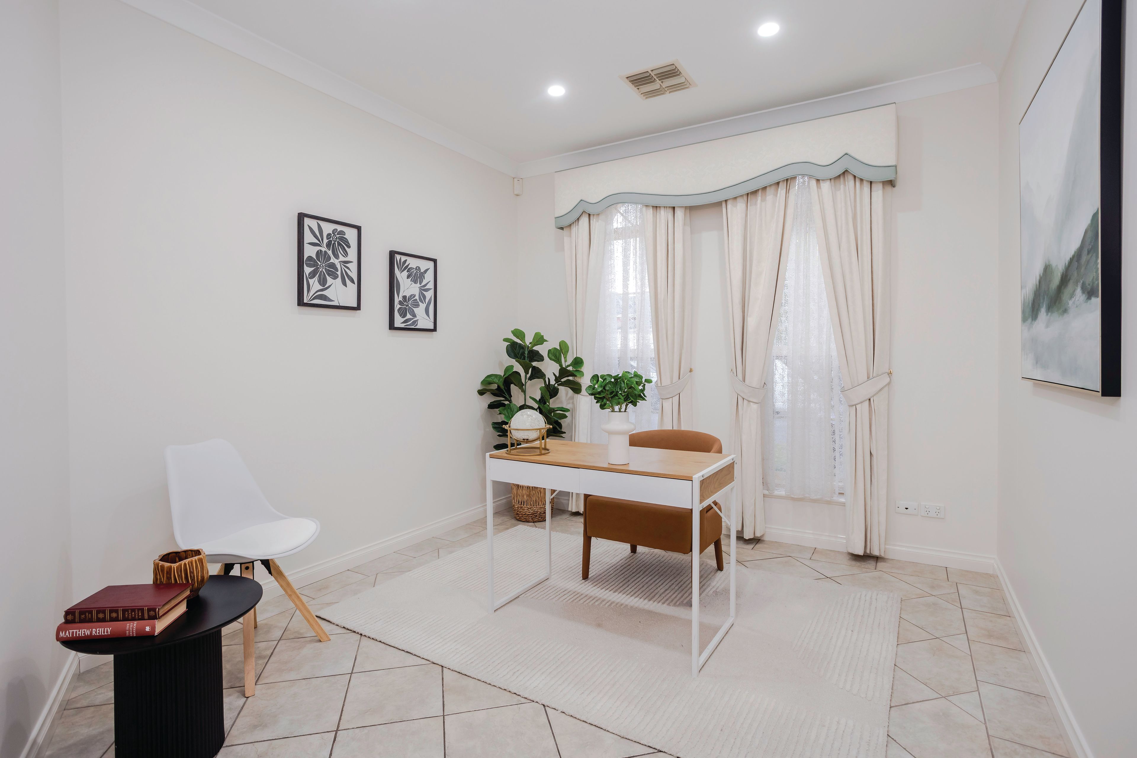 1 Cassia Crescent — photo 17 of 30