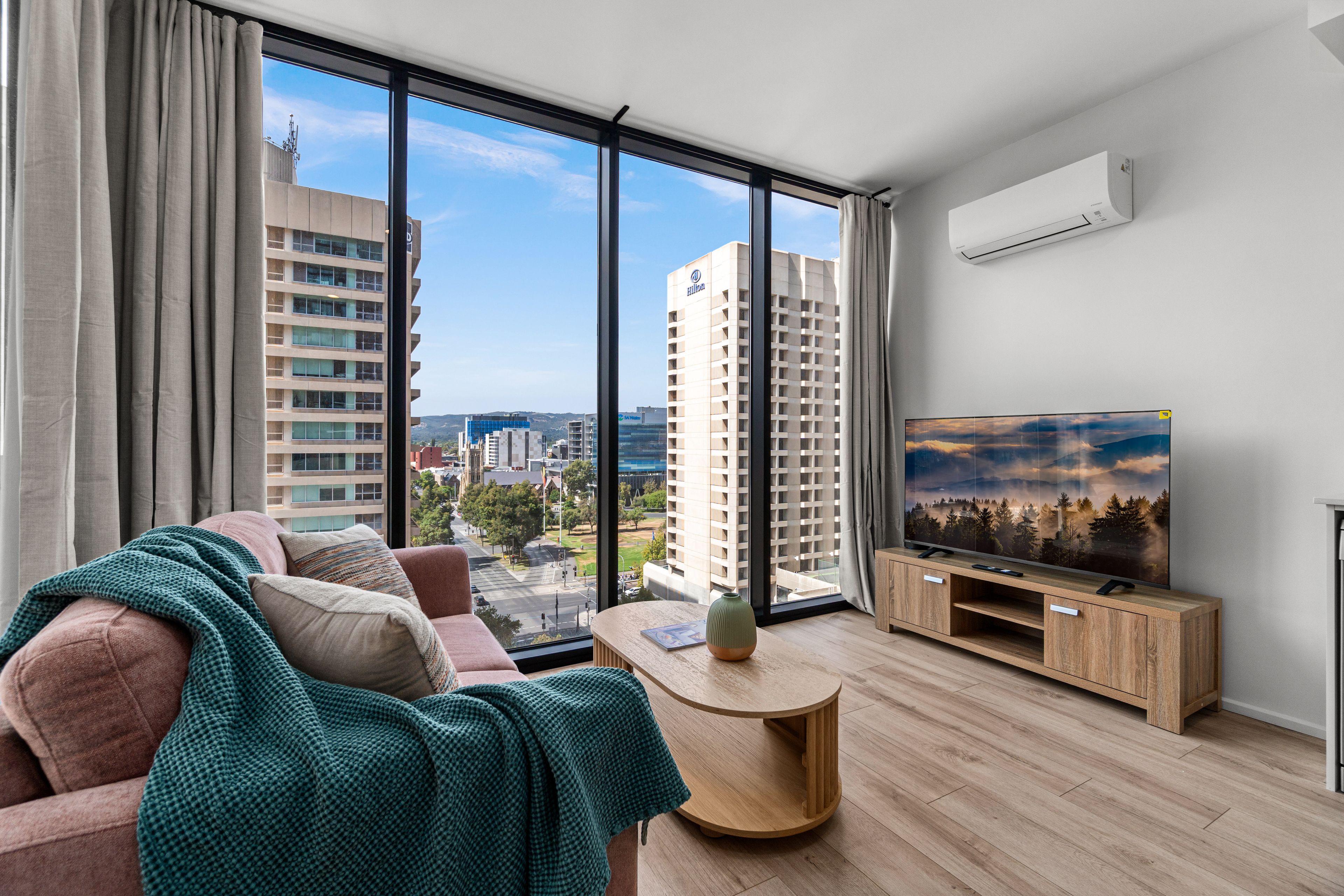 1015/6 Penaluna Place — photo 4 of 14