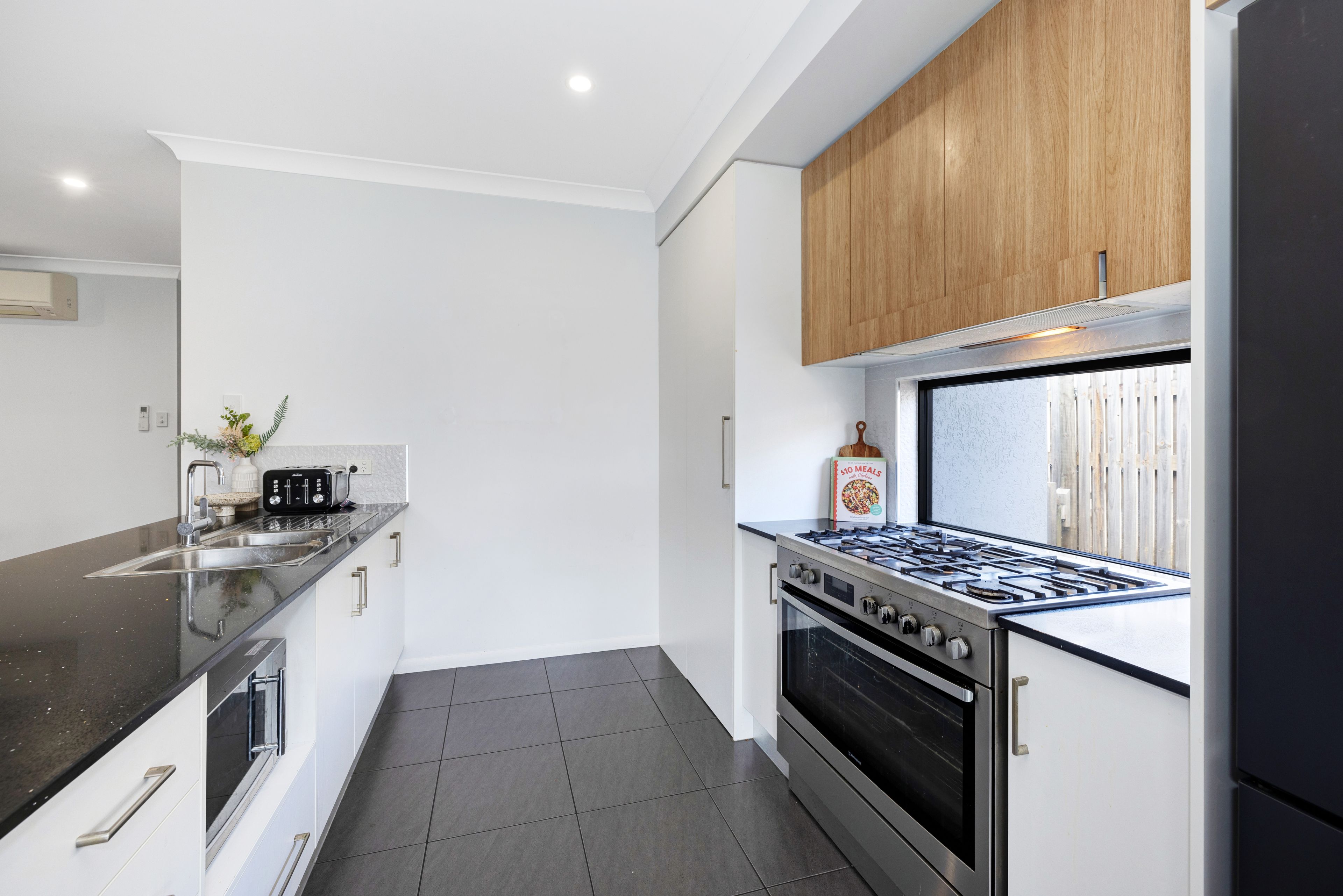 3 Accord Street, Rasmussen, QLD 4815