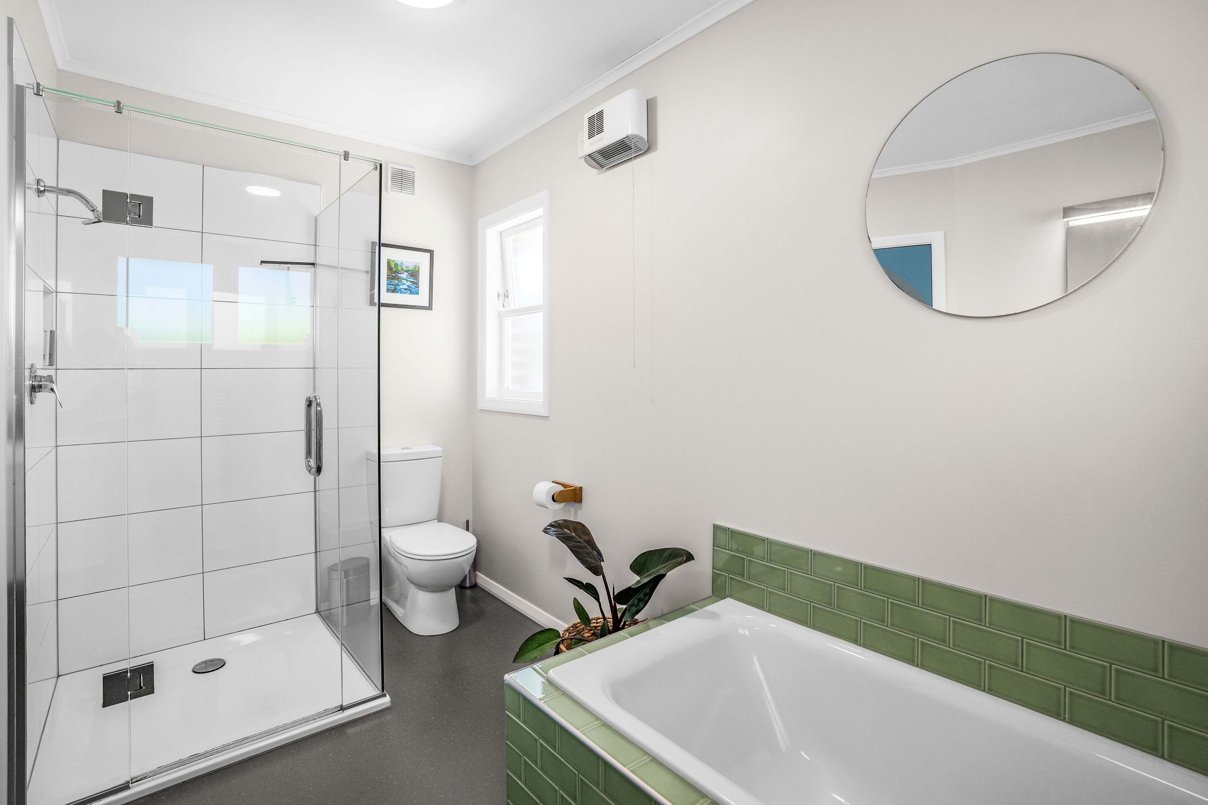 Photo 13 of 41 Sunbrae Drive, Silverstream, Upper Hutt