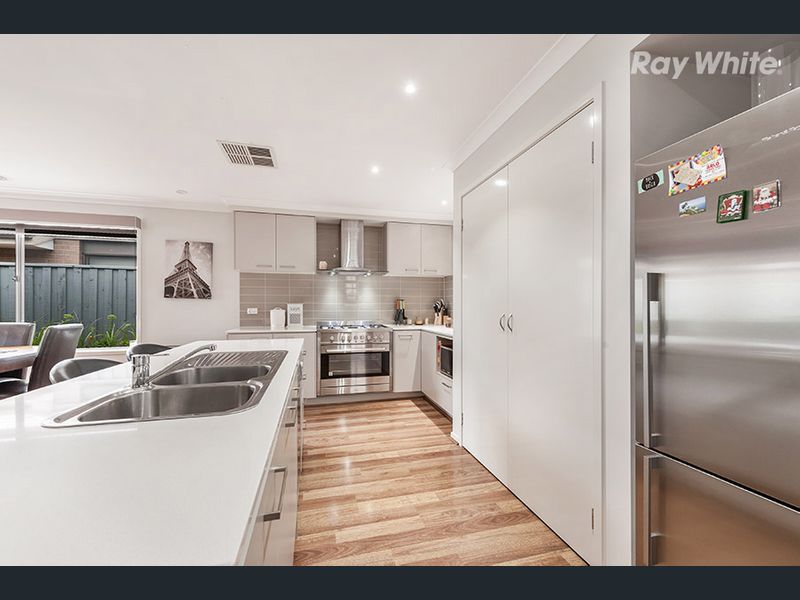 37 Starboard Drive, Doreen VIC 3754