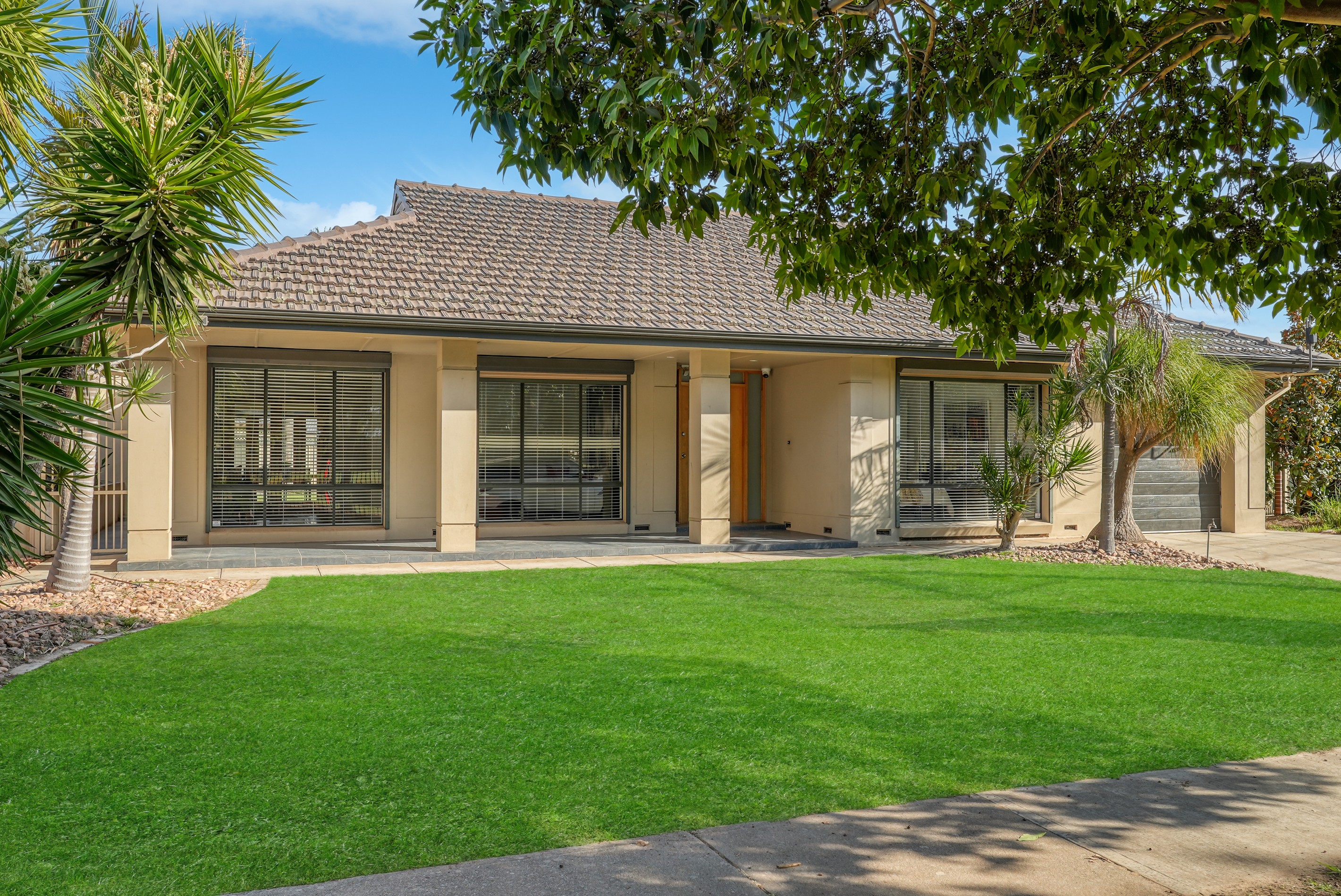 15 White Sands Drive, Grange, SA 5022