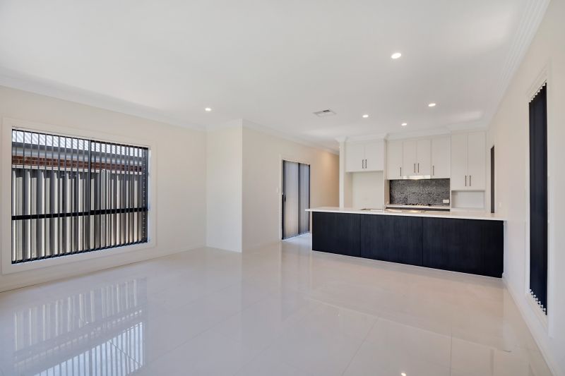 9A Alderney Avenue, Clearview, SA 5085