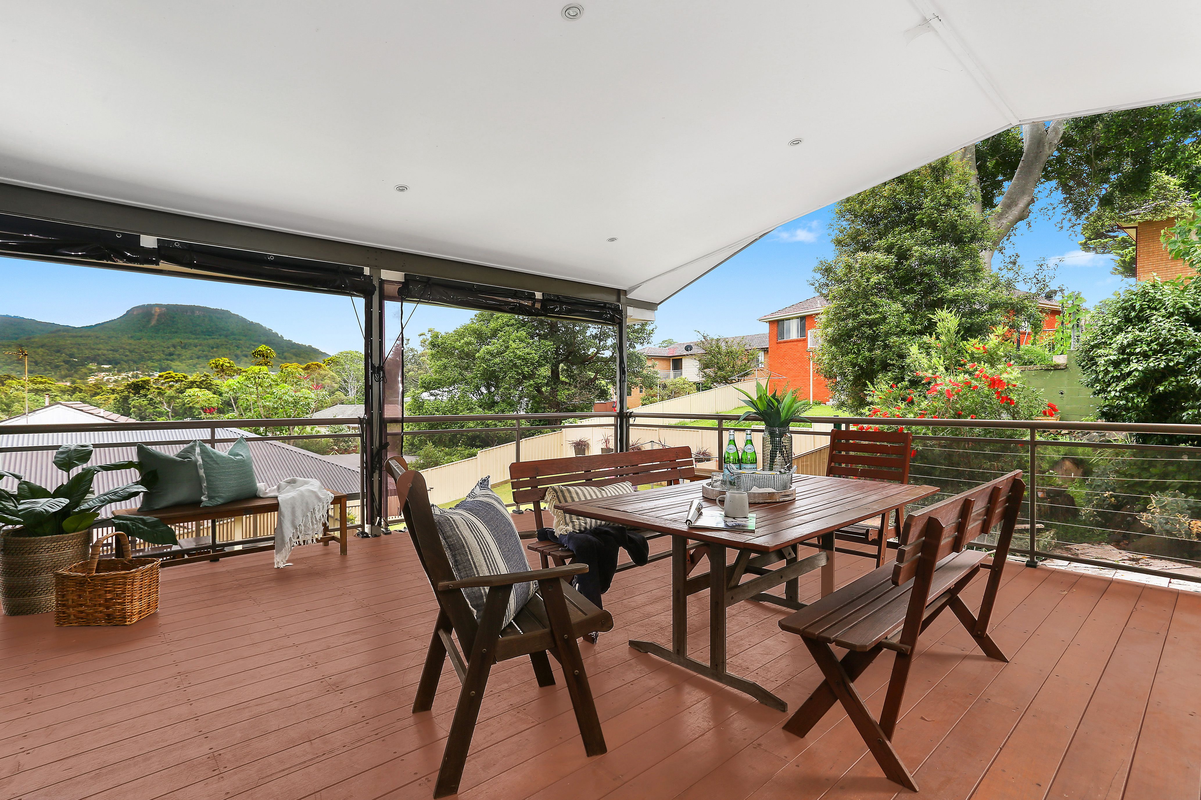 19 McAndrew Crescent, Mangerton NSW 2500