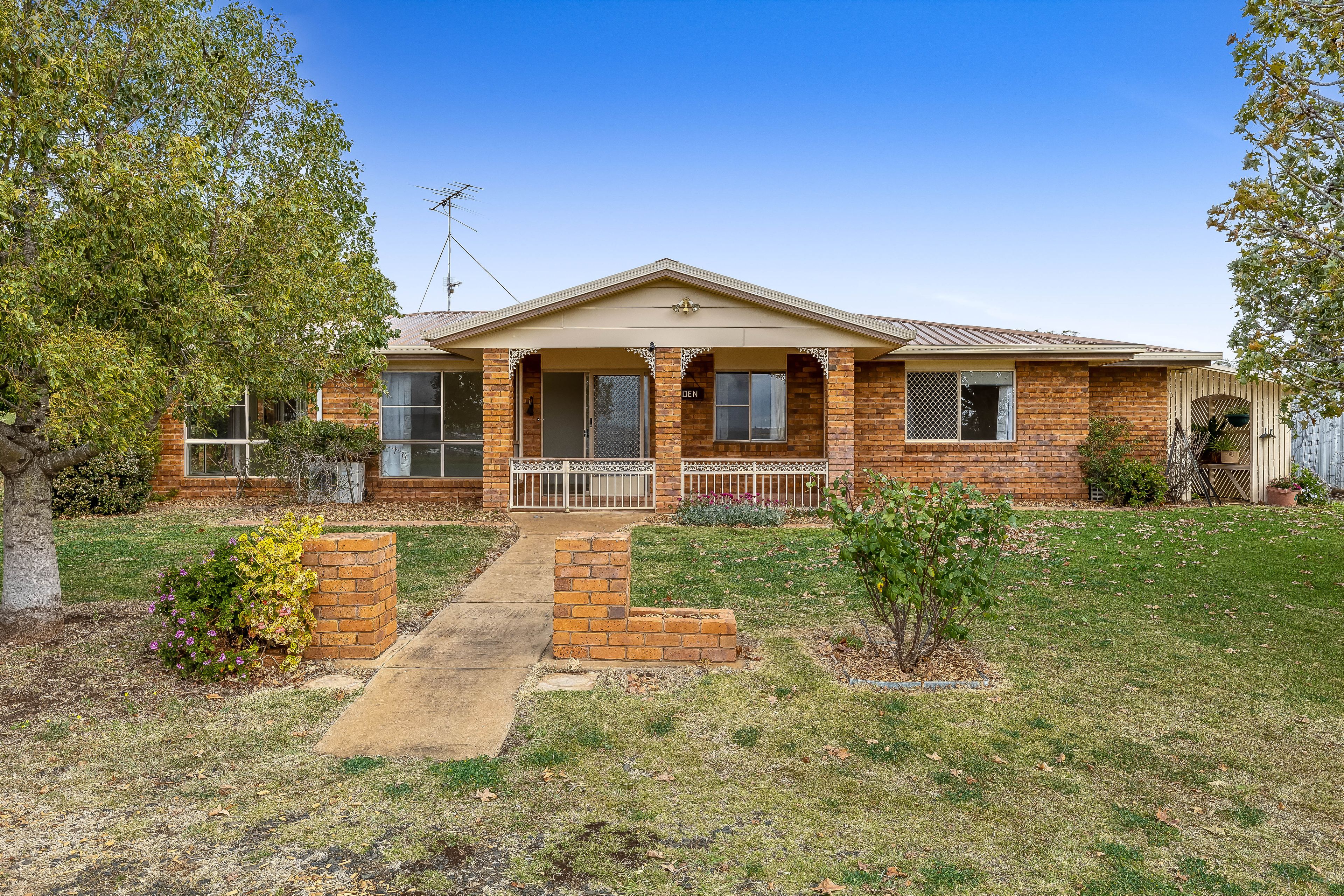 182 Perrin Road, Cambooya, QLD 4358