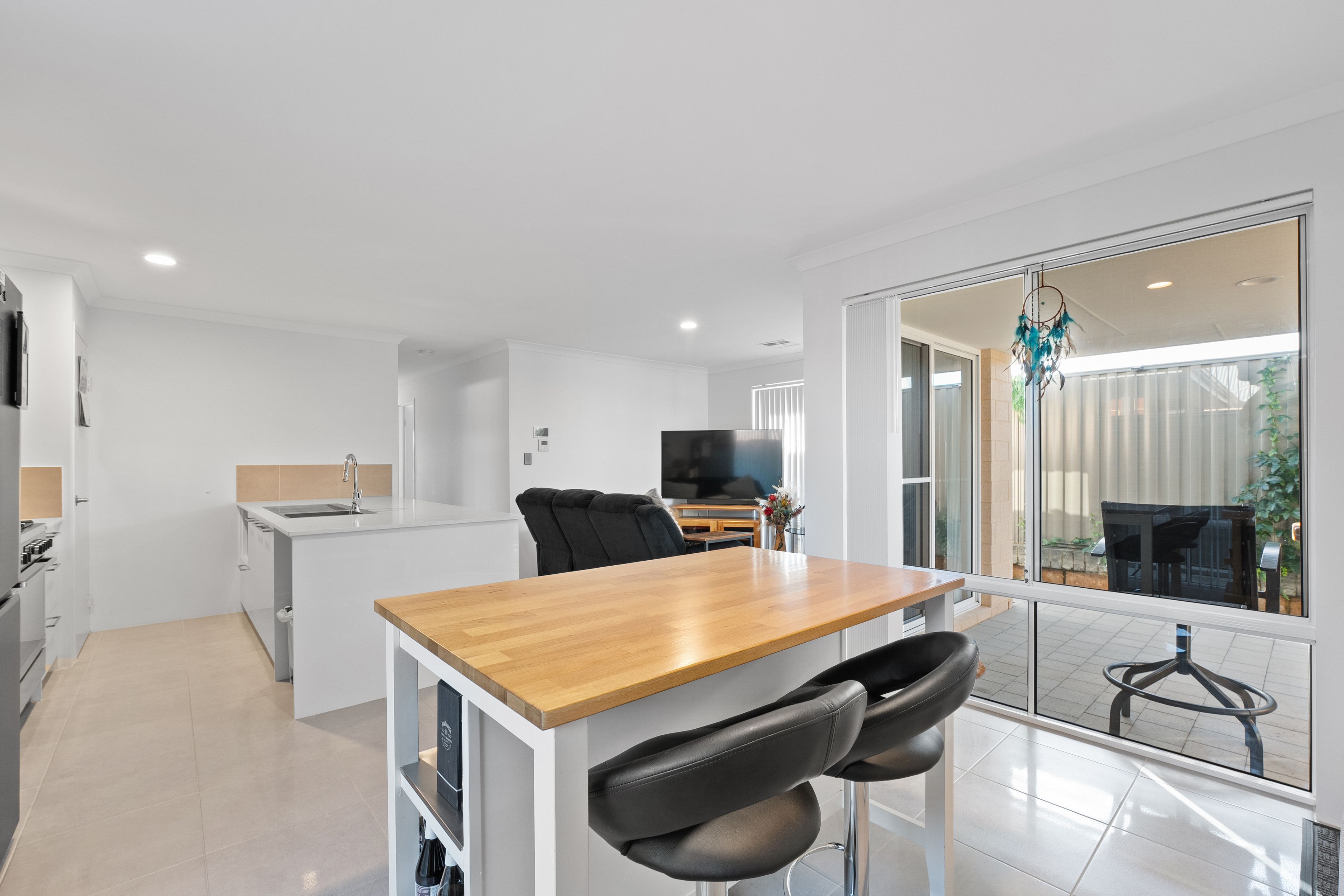 2 Bibra Way — photo 12 of 30