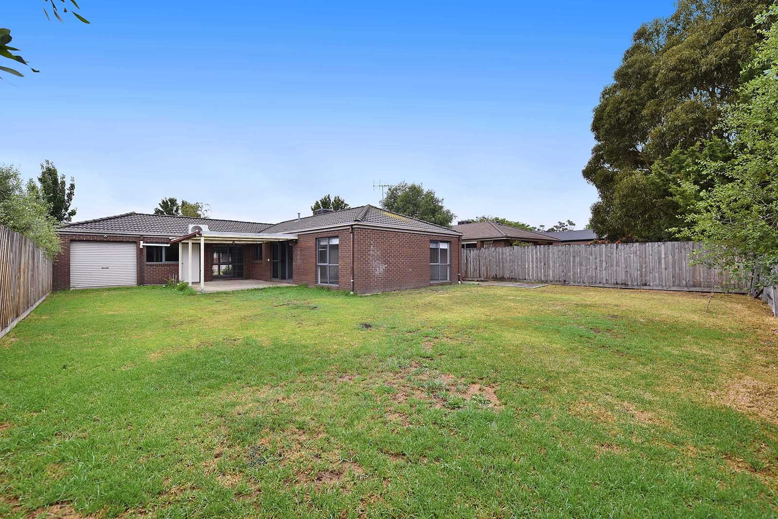 34 Sunny Park Close, Gisborne, VIC 3437