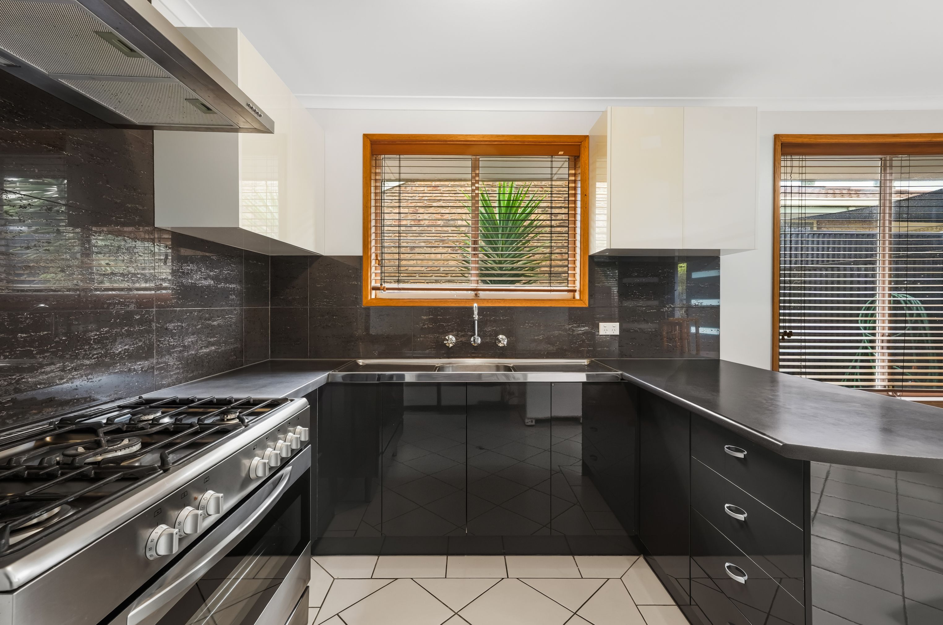 17 Underwood Close — photo 10 of 27