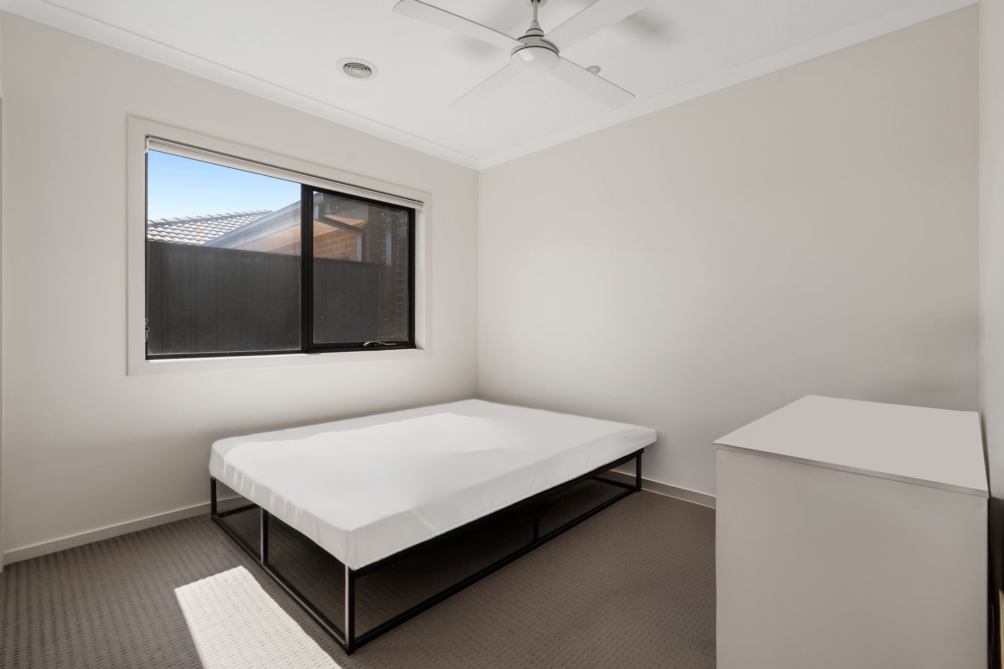 6 Ottelia Street — photo 12 of 18