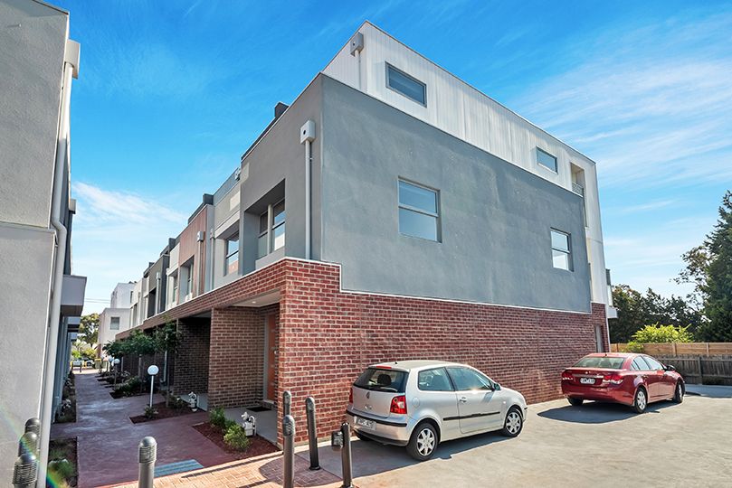 13/11 Riverside Drive, South Morang, VIC 3752