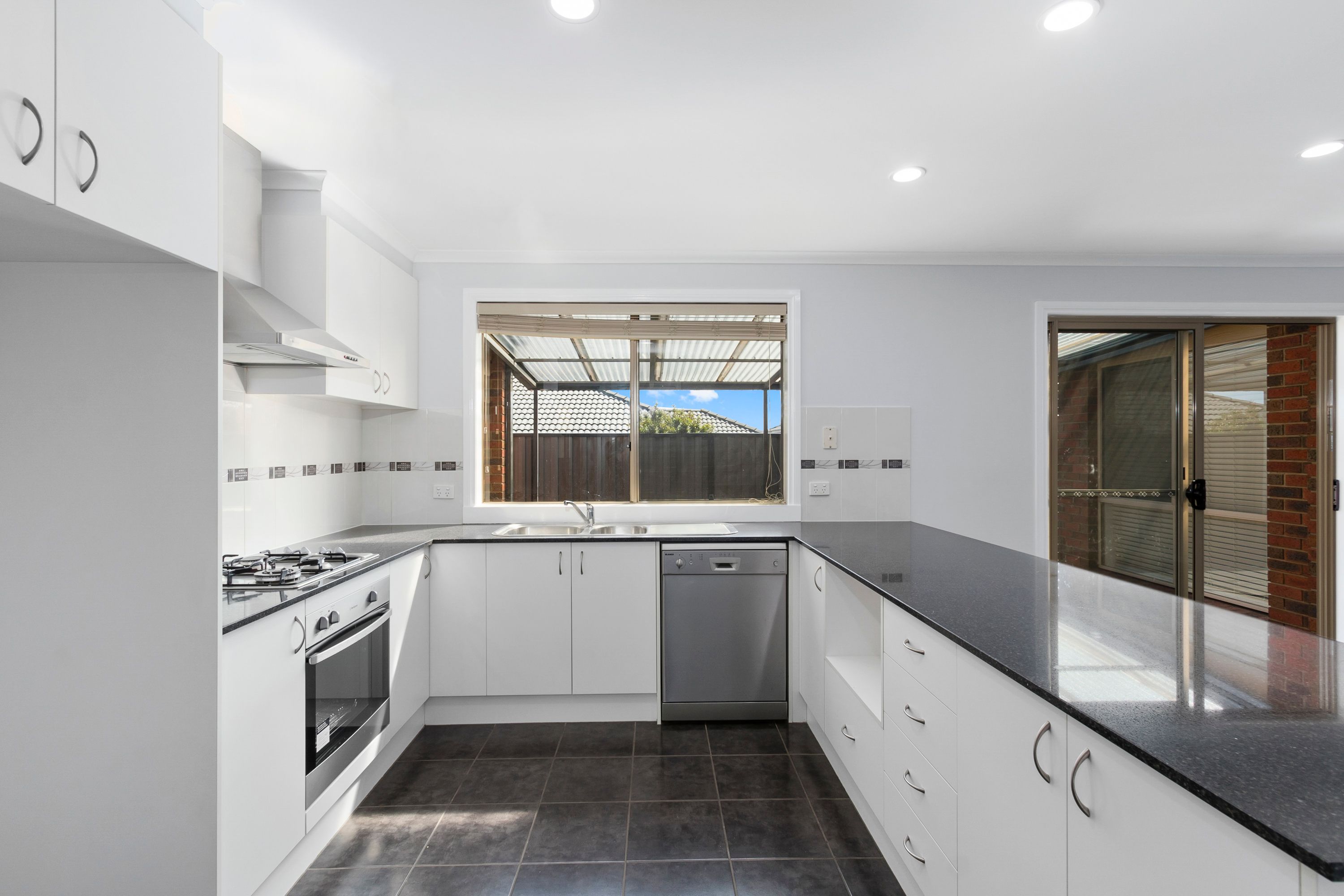 21 Caspian Chase, Pakenham, VIC 3810